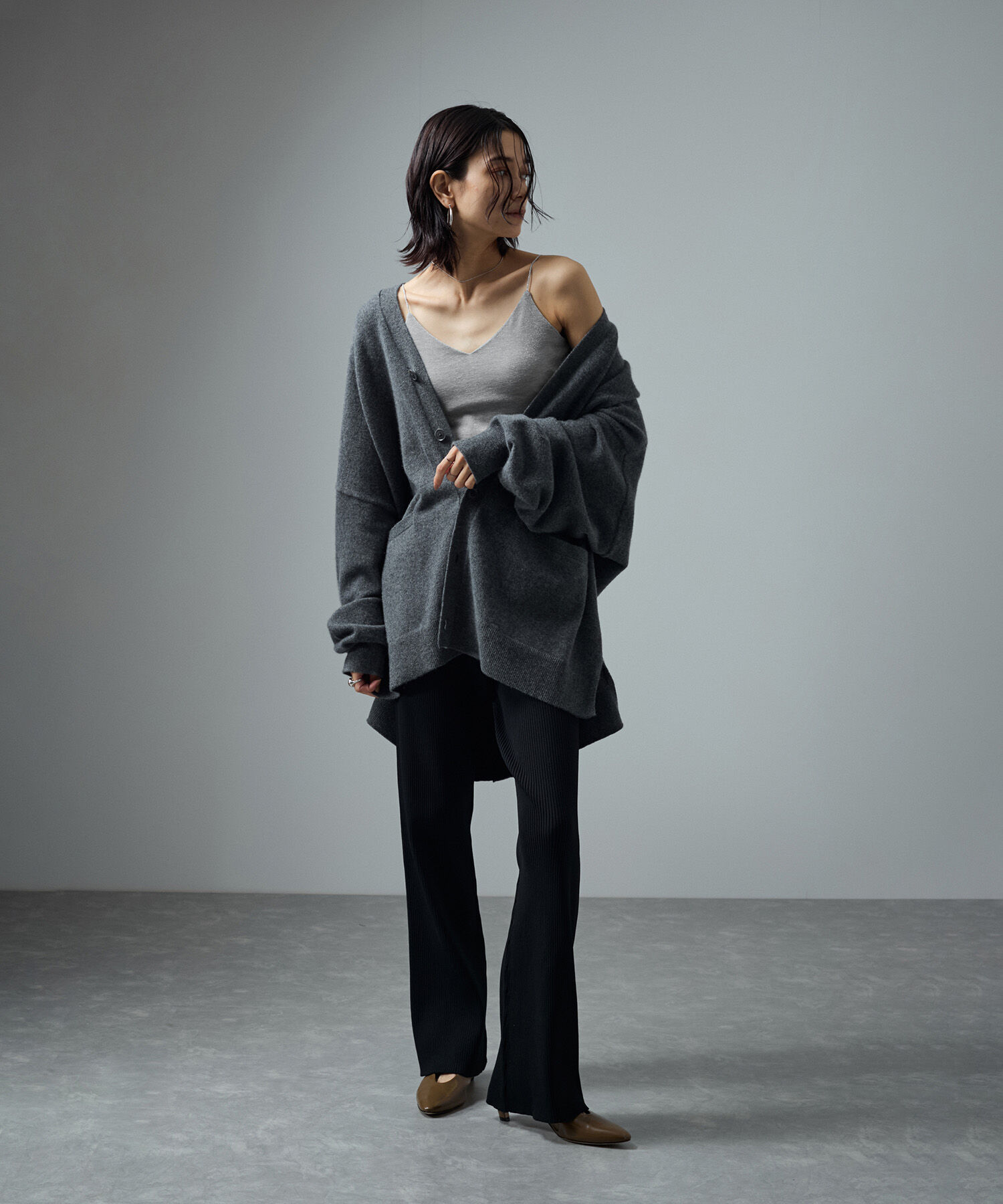 SALON adam et rope'「スパークルラメカップ付きVネックキャミ」|キャミソール|