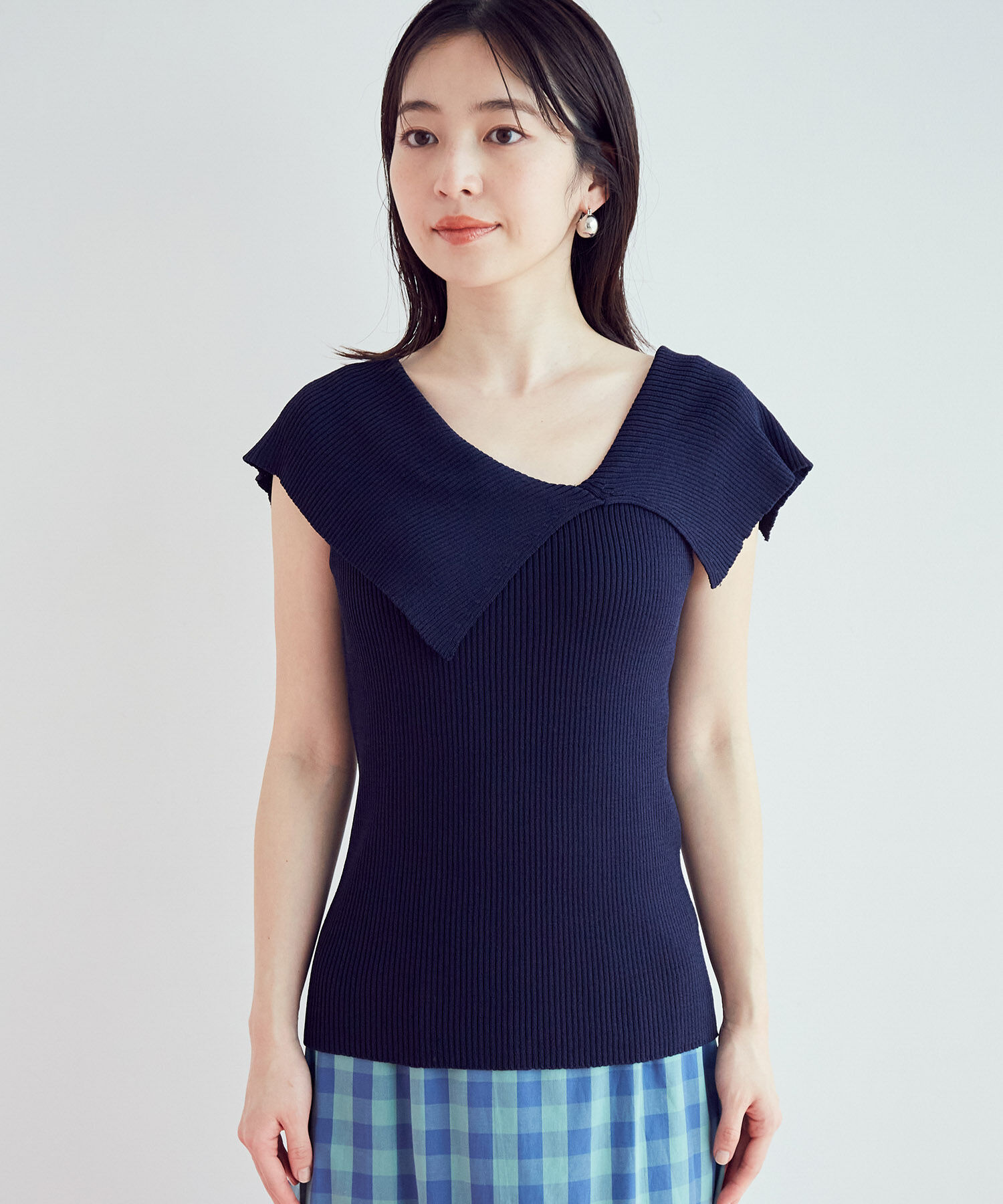 VIS「アシンメトリービッグカラーノースリーブニット【sustainable】」|Tシャツ・カットソー|