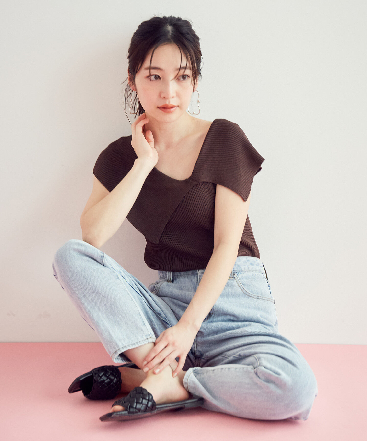 VIS「アシンメトリービッグカラーノースリーブニット【sustainable】」|Tシャツ・カットソー|