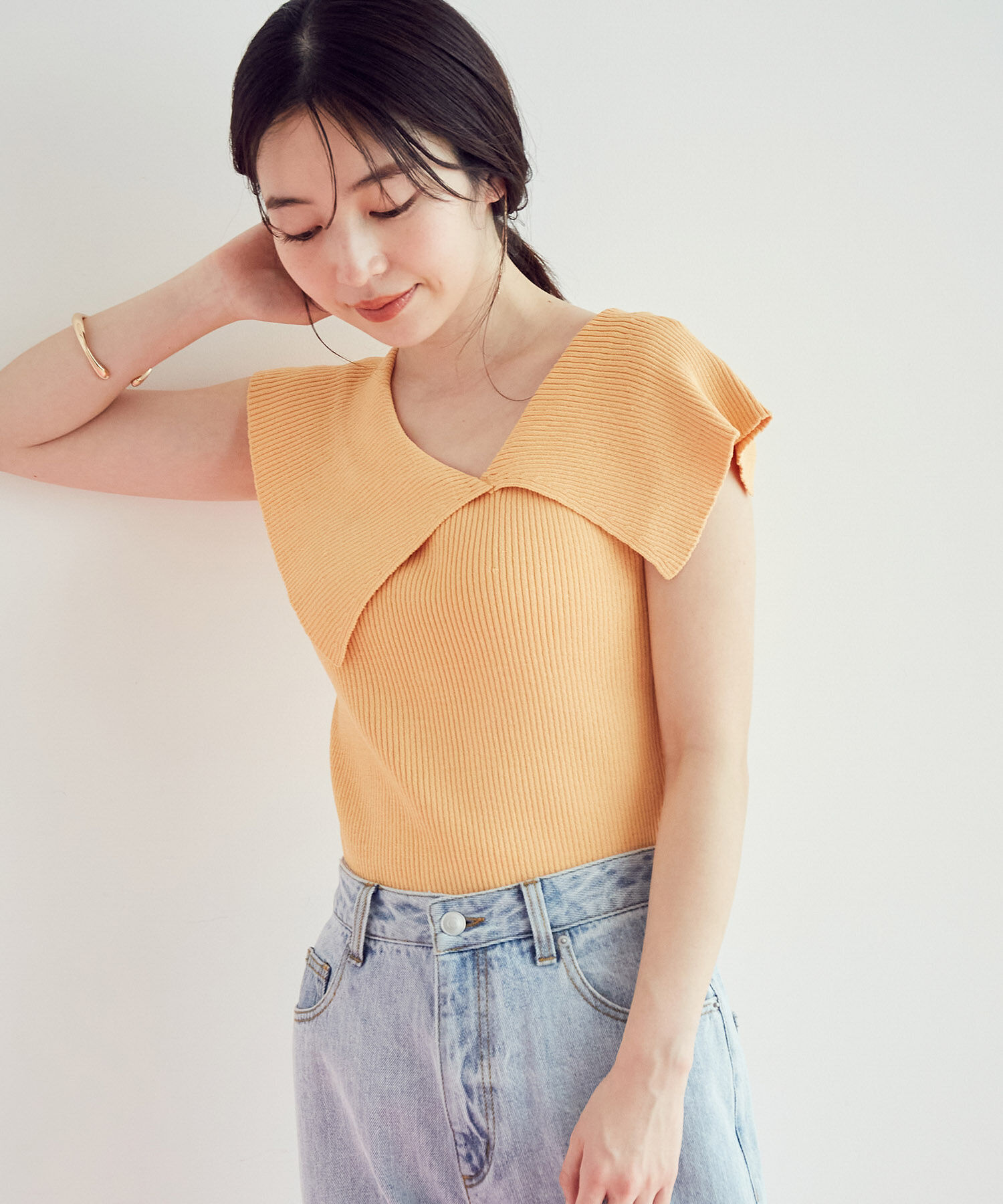 VIS「アシンメトリービッグカラーノースリーブニット【sustainable】」|Tシャツ・カットソー|オレンジ系(72)