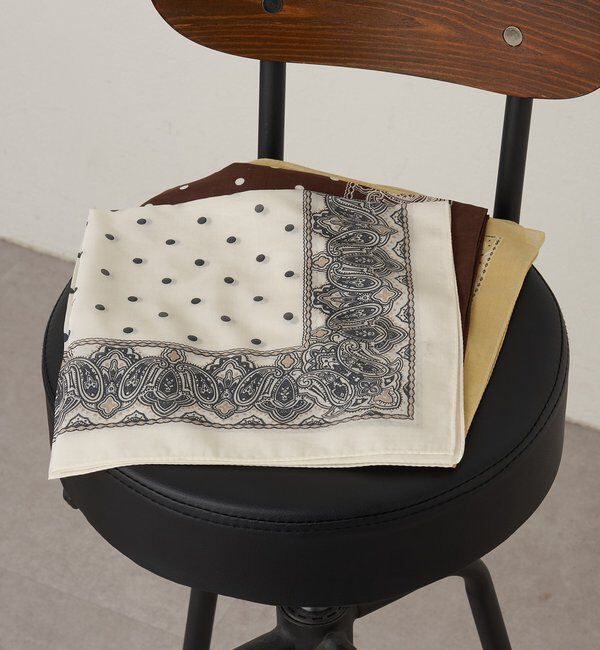  「ペイズリードットスカーフ」|バンダナ・スカーフ|オフホワイト