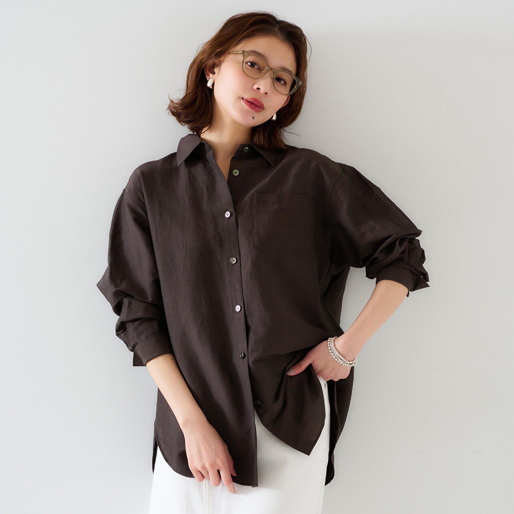 UNTITLED「【セットアップ可能/手洗い可】リネン混 ベーシックシャツ」|シャツ・ブラウス|ブラウン(044)