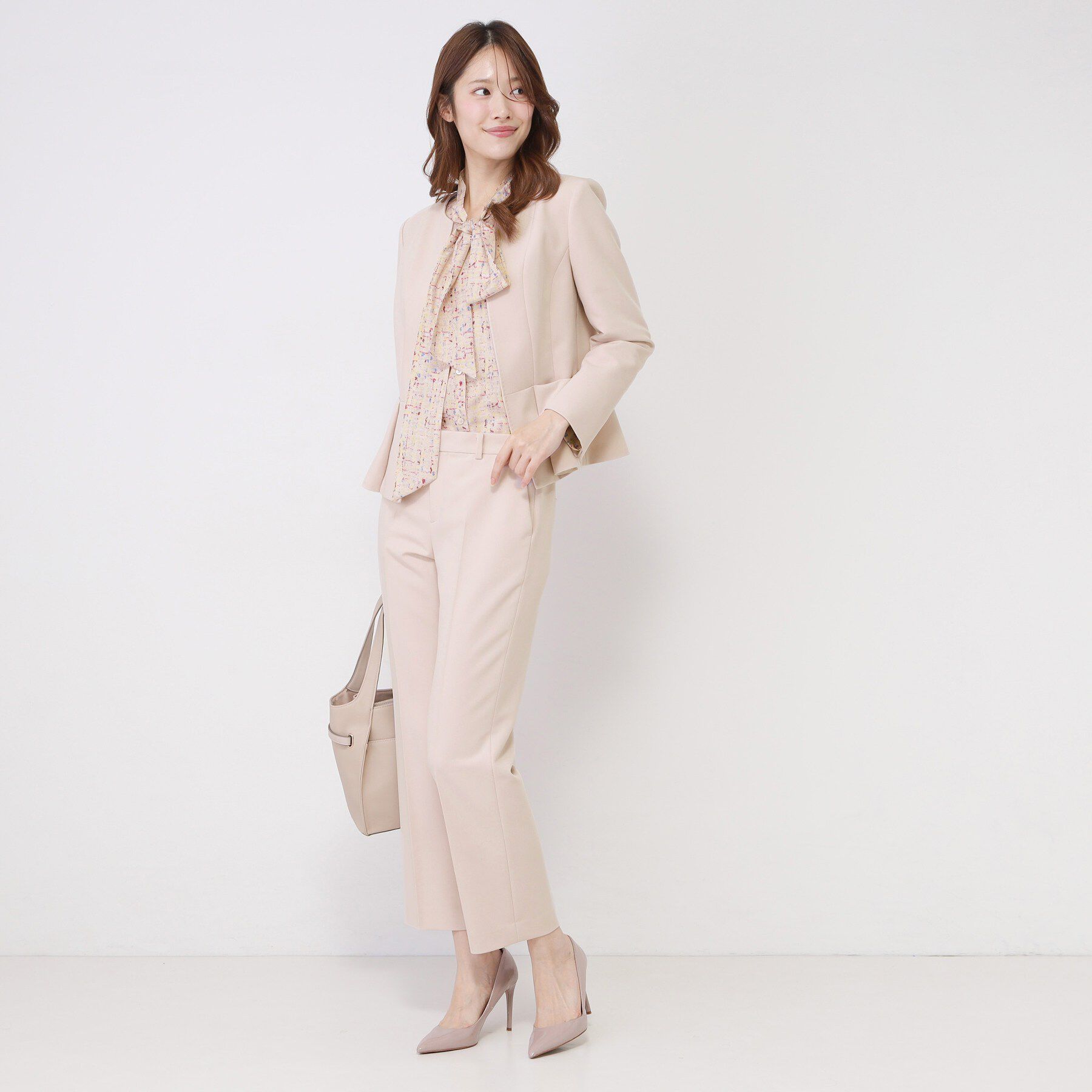 COUP DE CHANCE「【手洗い可／日本製／スーツ可】ペプラムデザインのカラーレスジャケット」|ノーカラージャケット|