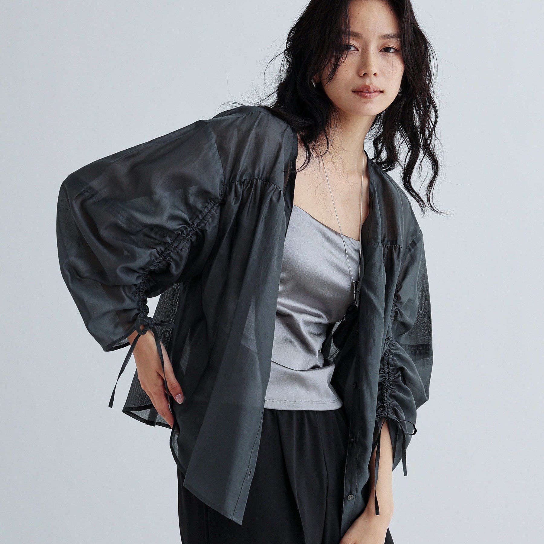 GALLEST「袖シャーリングシアーローンブラウス」|シャツ・ブラウス|