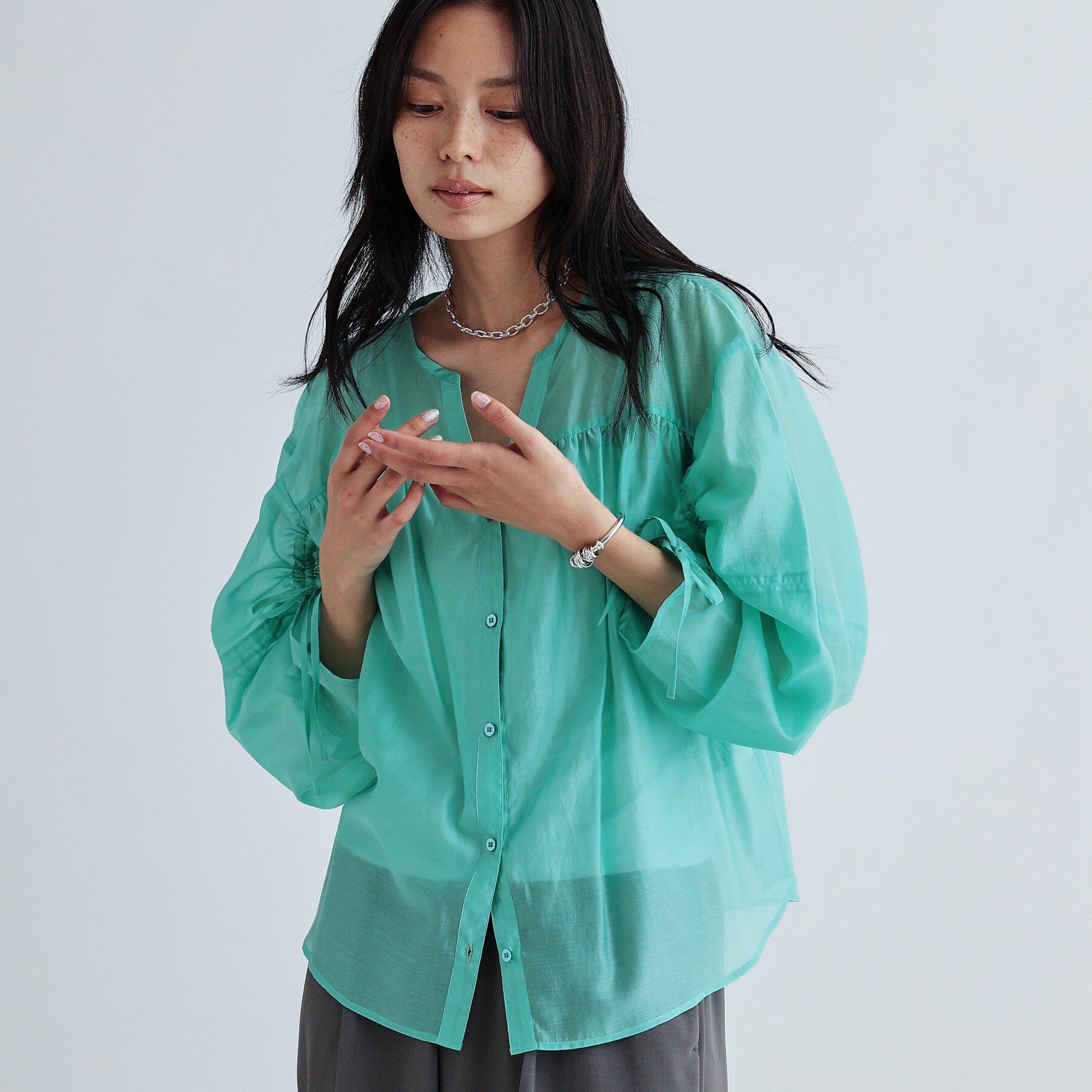 GALLEST「袖シャーリングシアーローンブラウス」|シャツ・ブラウス|