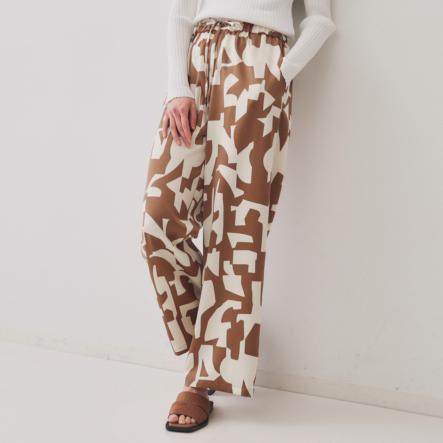 OPAQUE.CLIP「幾何プリントイージーワイドパンツ【洗濯機洗い可】」|その他|