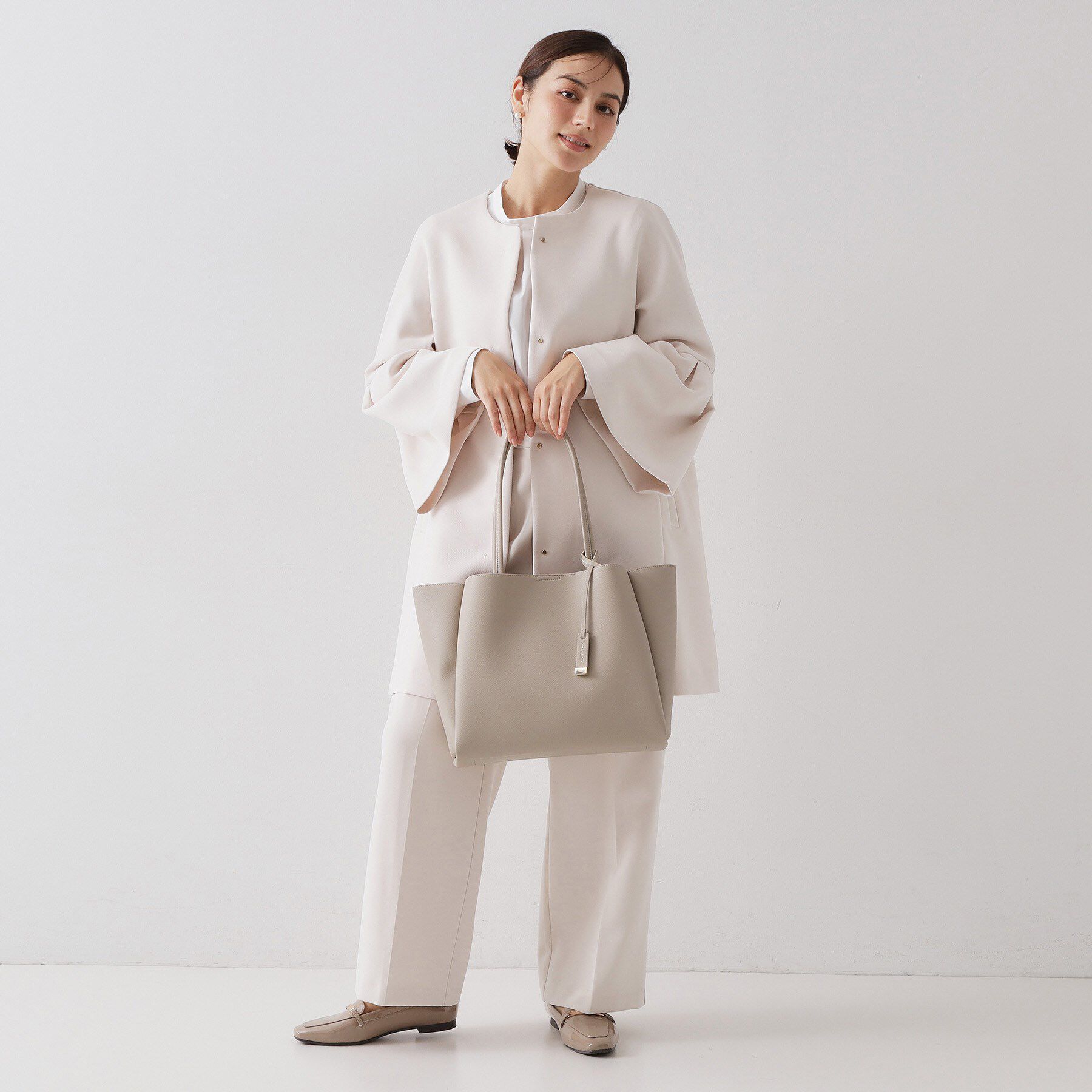 OPAQUE.CLIP「【軽量／A4サイズ対応】サフィアーノ調3層トートバッグ」|トートバッグ|