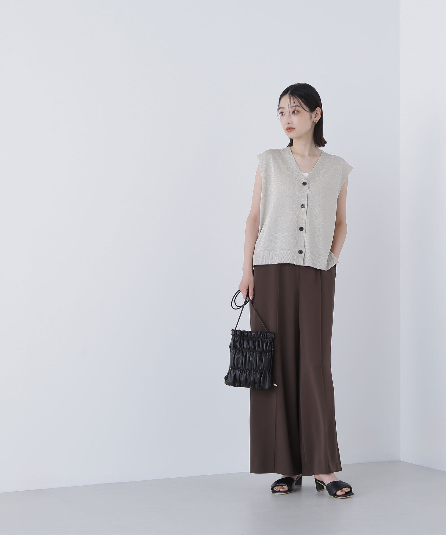  「スパークVネックニットベスト」|ニット・セーター|