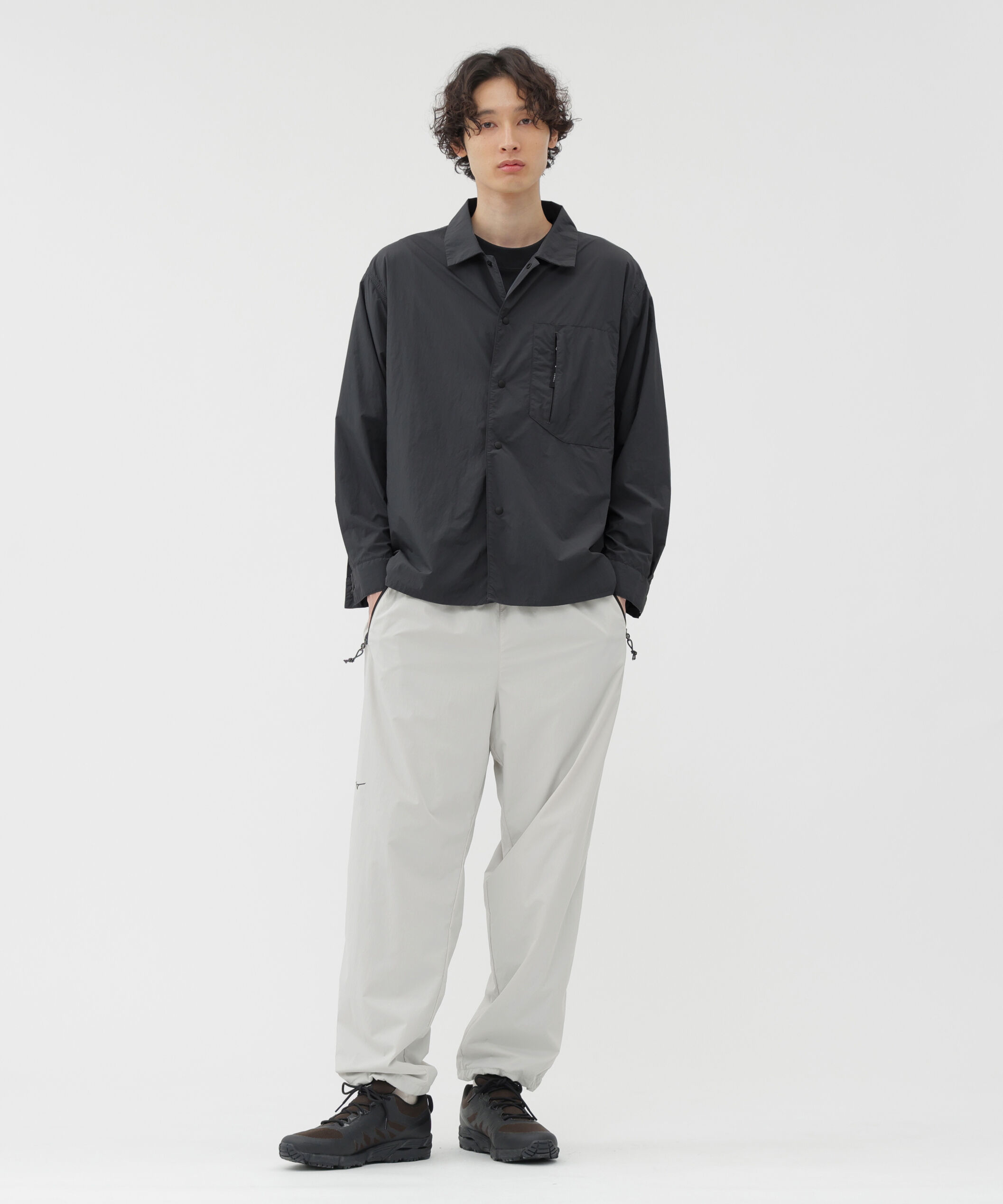 MARGARET HOWELL「RECYCLE NYLON COMPACT RIPSTOP TROUSERS」|その他|LIGHT GREY1