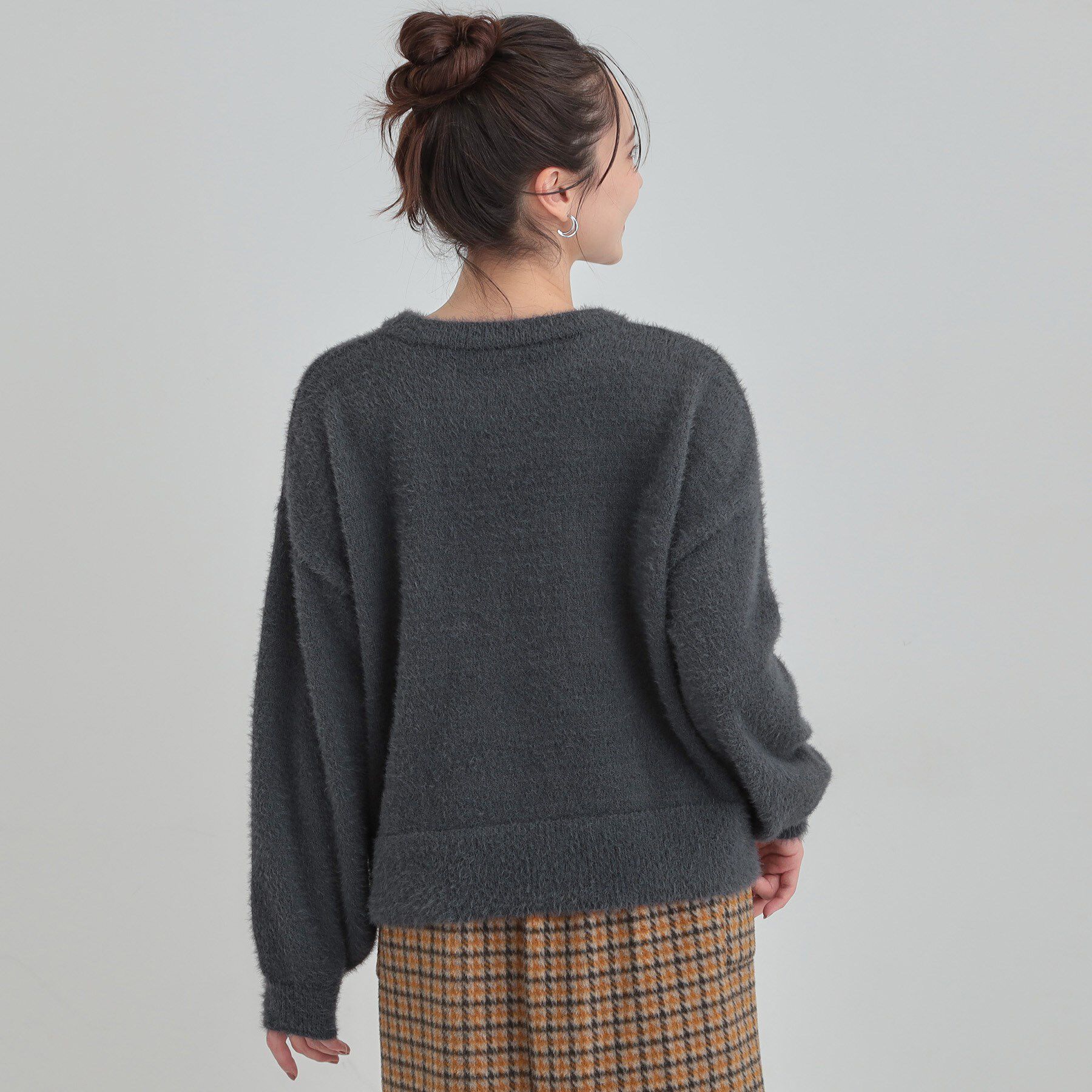 SHOO･LA･RUE「大人きらめく ふわふわパール調ニット」|ニット・セーター|