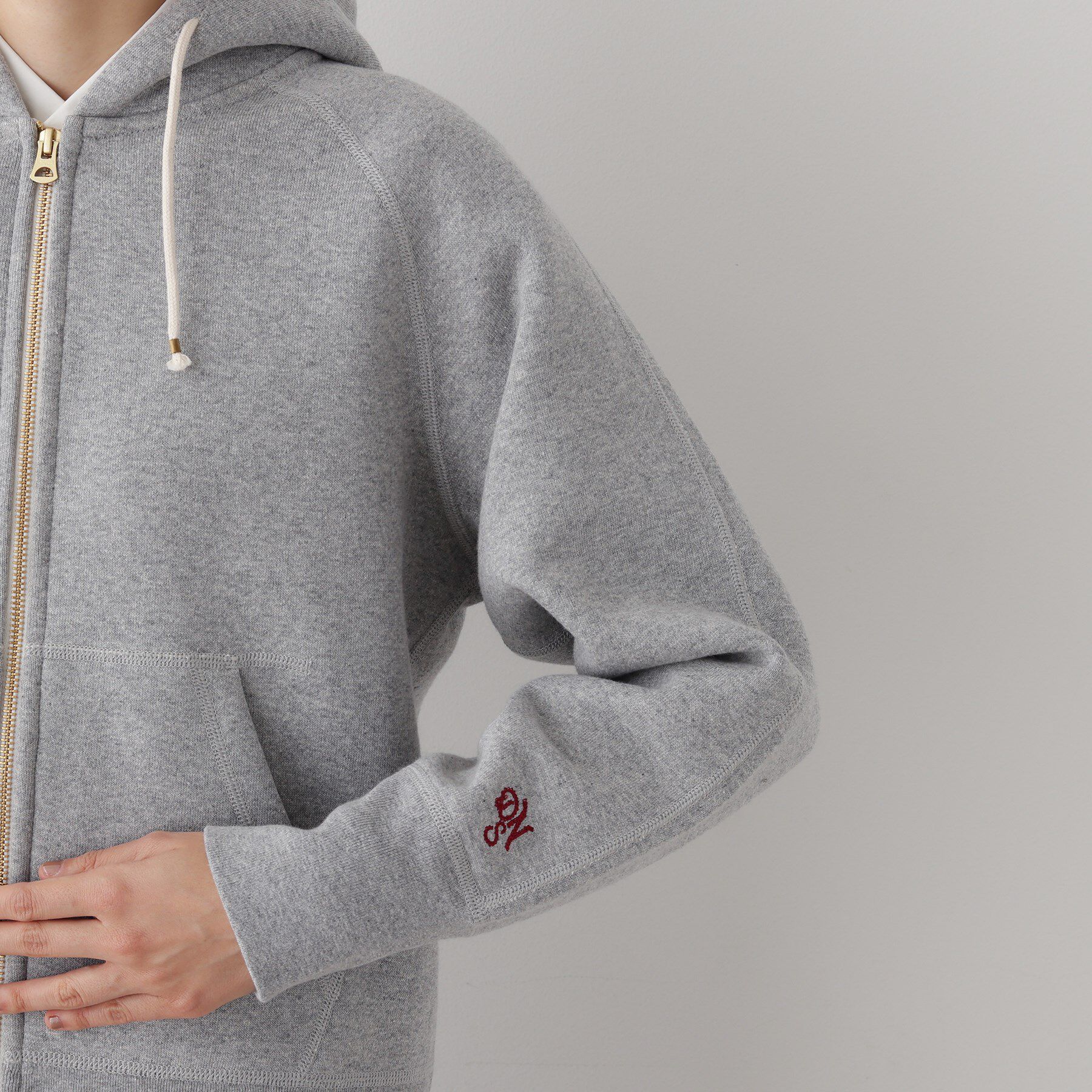 Dessin「【ユニセックス/洗える】吊り裏毛フーデッドスウェット」|パーカー|