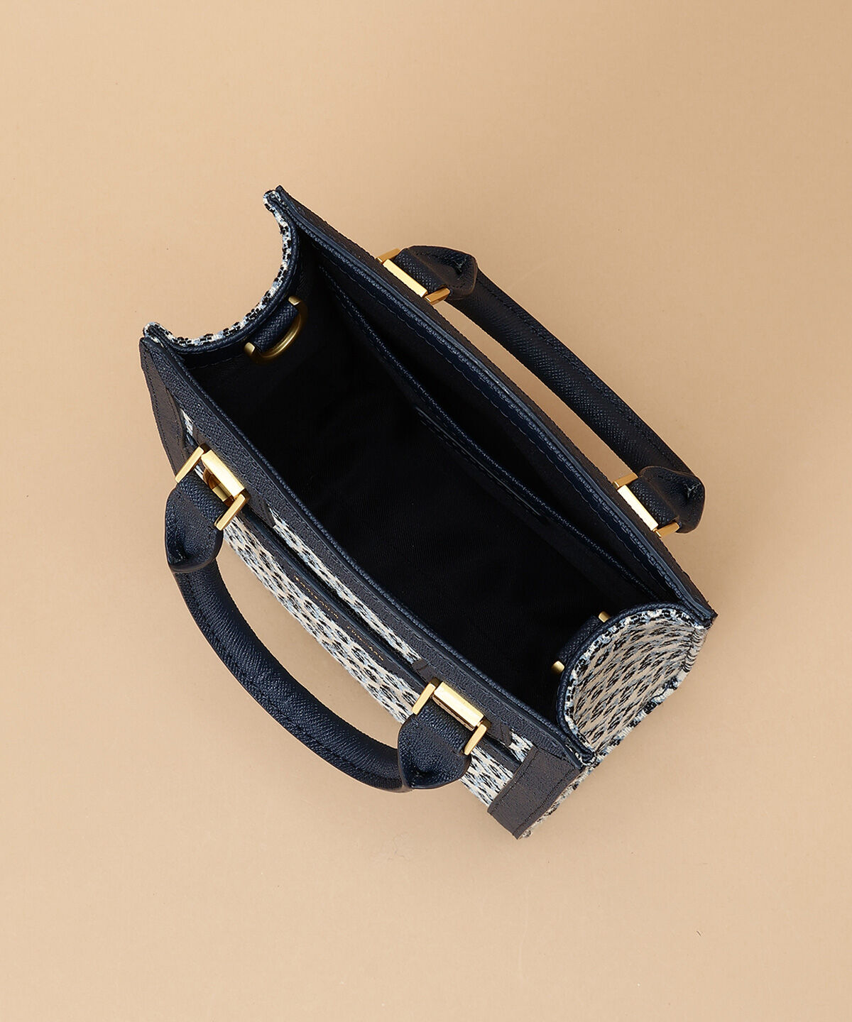 Samantha Thavasa「ST Jacquard シルエット 縦型スクエアトートバッグ」|トートバッグ|