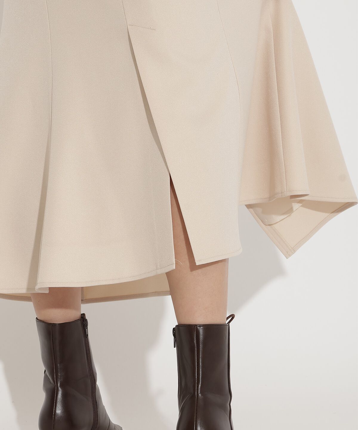 アンドクチュール「フロントZIPマーメイドスカート」|フレア|