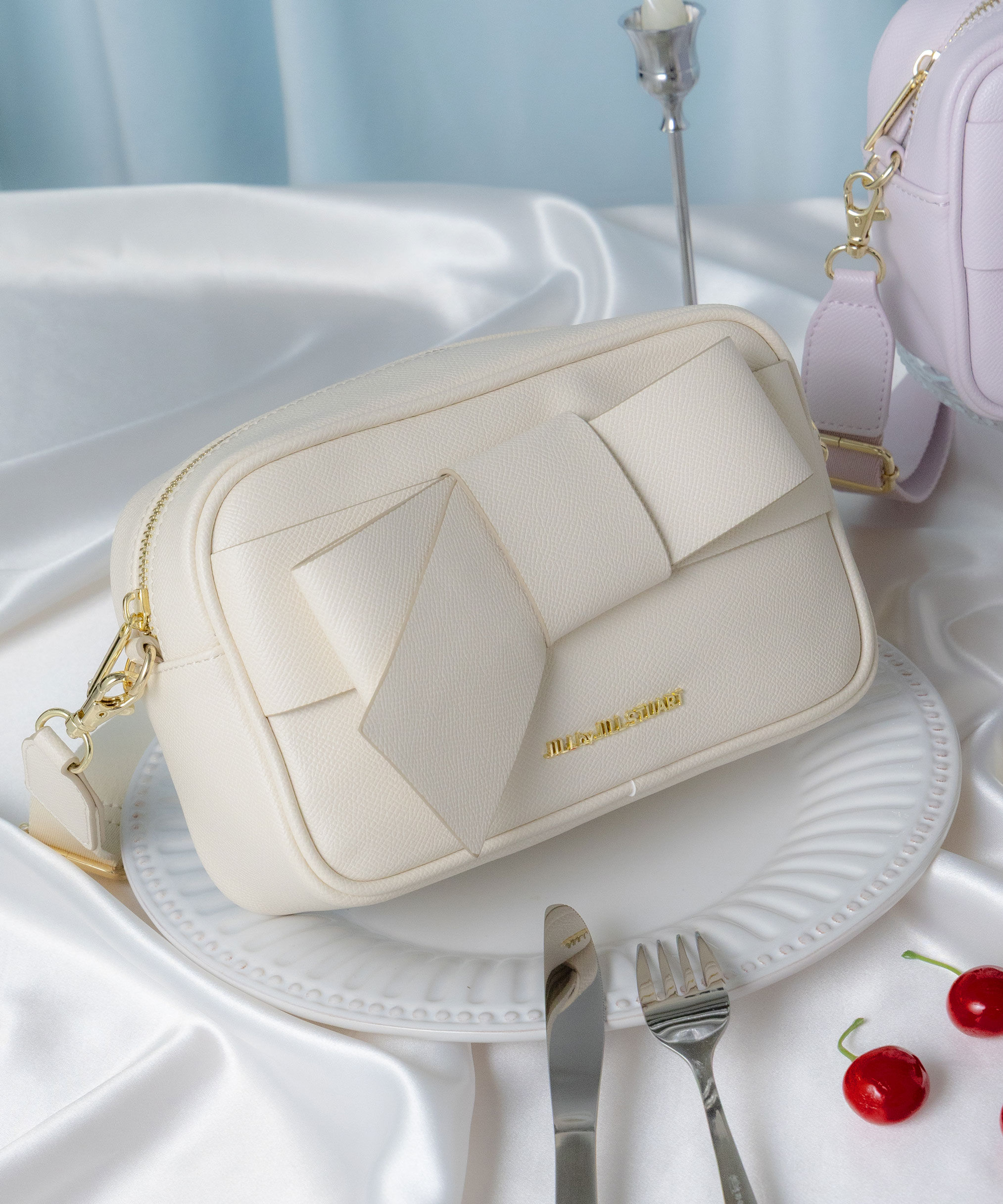  「＜リボンシリーズ＞スクエアポシェット」|その他|ホワイト