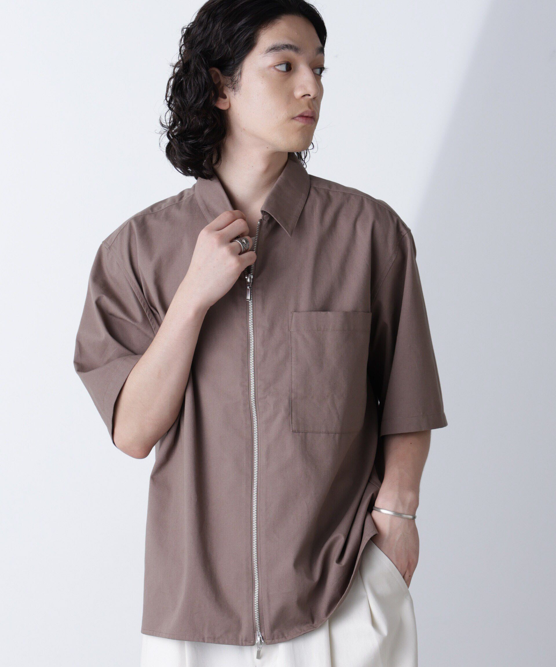 nano･universe「ピーチスキンジップアップシャツ」|シャツ・ブラウス|