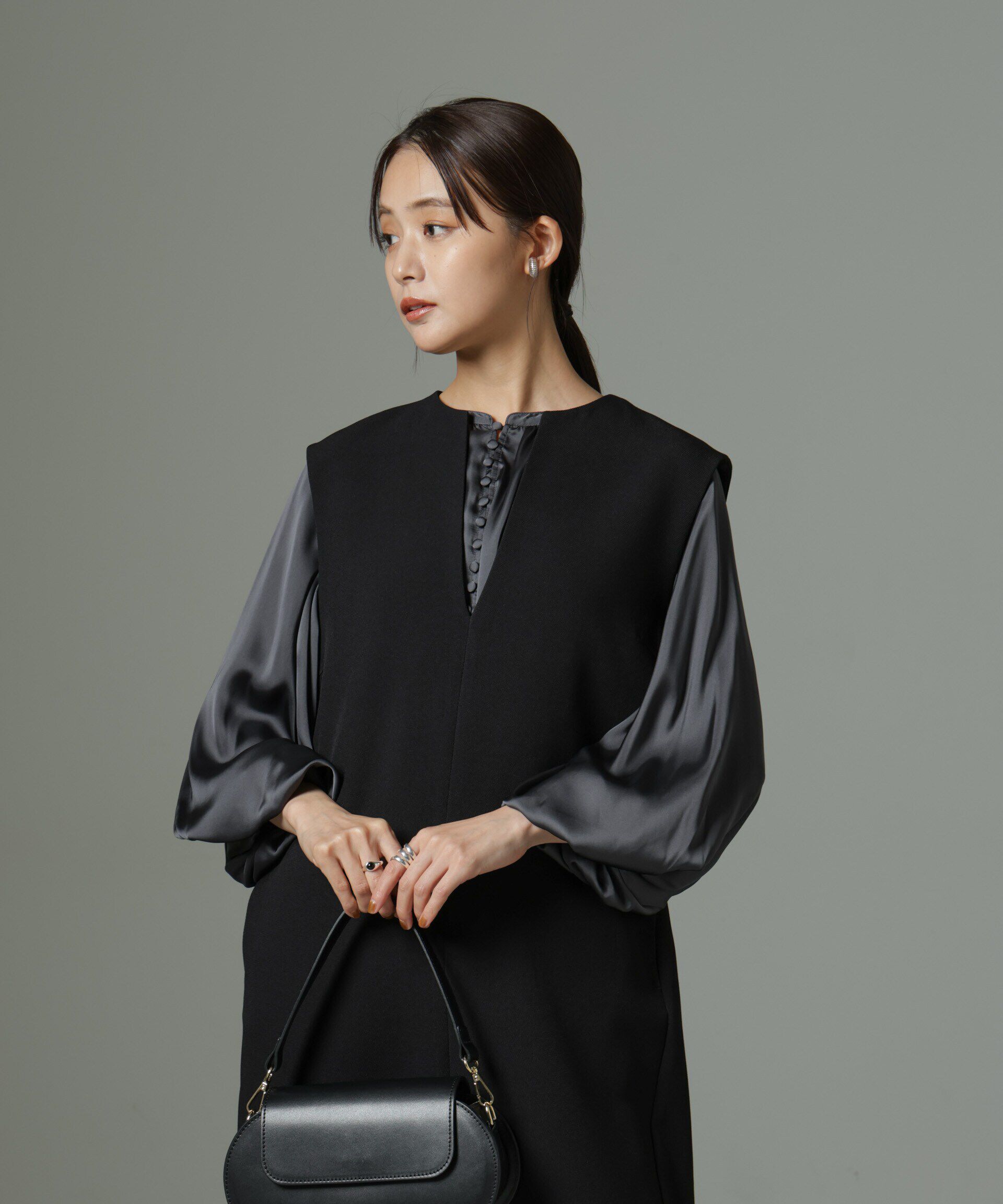 nano･universe「前後2wayサテンボリュームスリーブブラウス」|シャツ・ブラウス|