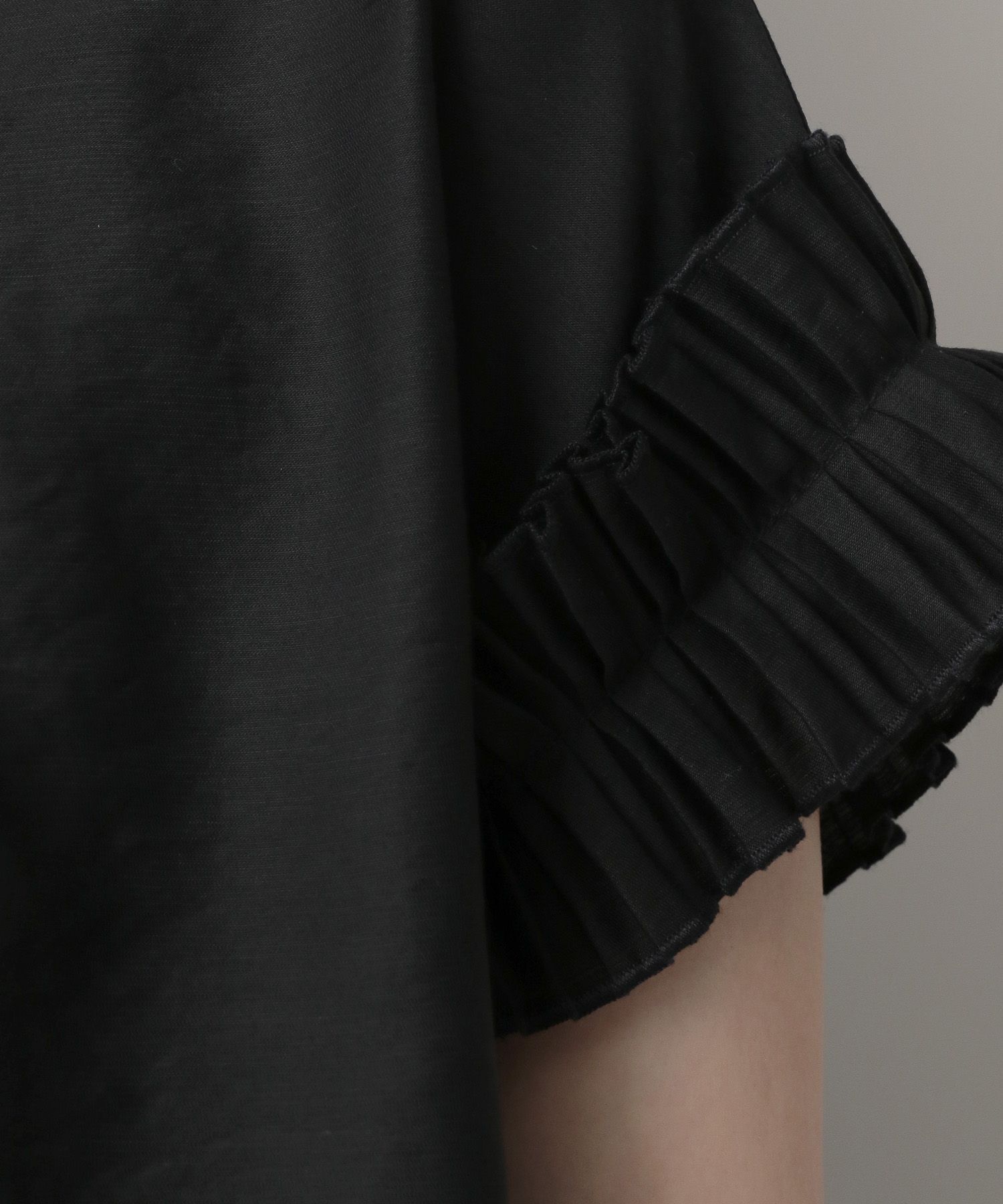 A part by 「フリルスリーブブラウス」|シャツ・ブラウス|