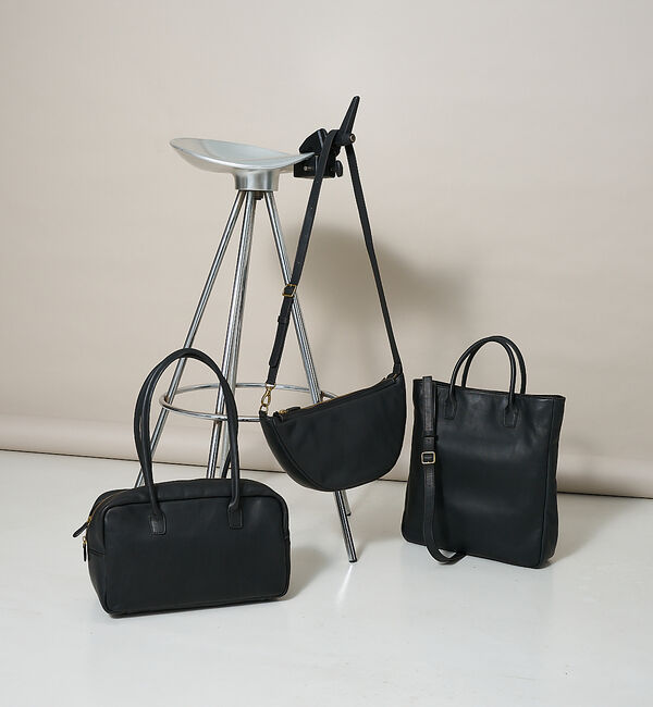 collex「レザーハーフムーンワンショルダーバッグ」|ショルダー・メッセンジャー|