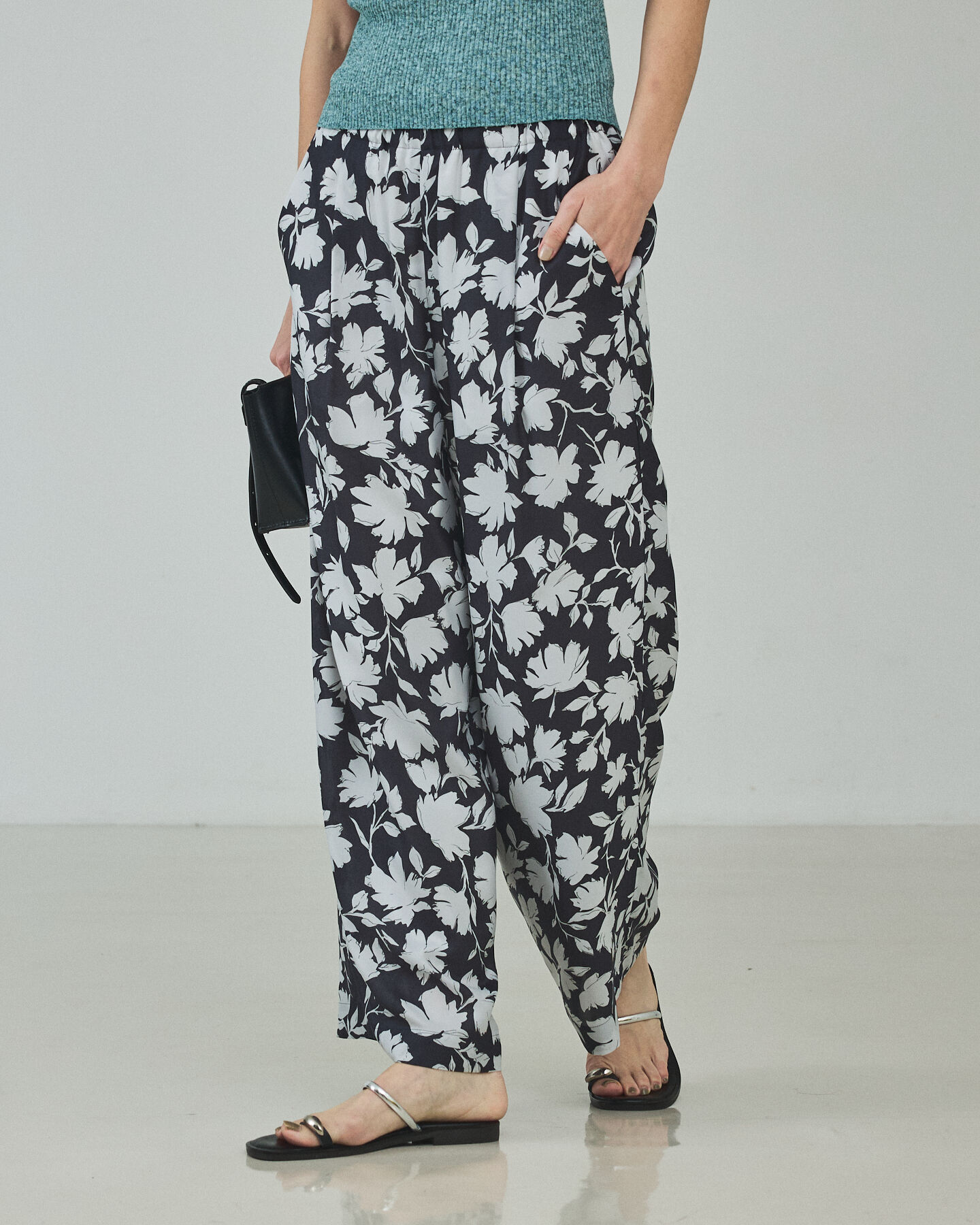 qualite「シルエットフラワーパンツ」|その他|