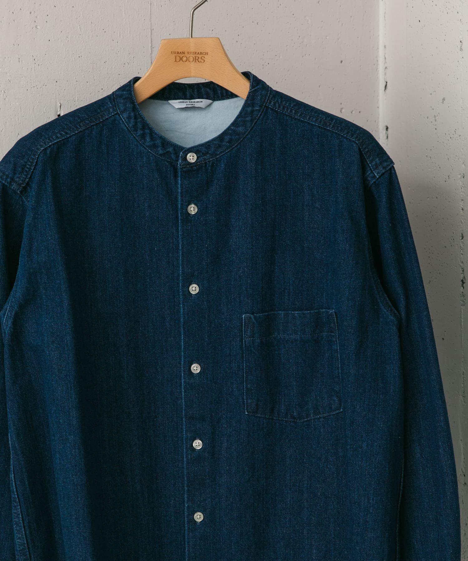 URBAN RESEARCH DOORS「デニムバンドカラーシャツ」|シャツ・ブラウス|