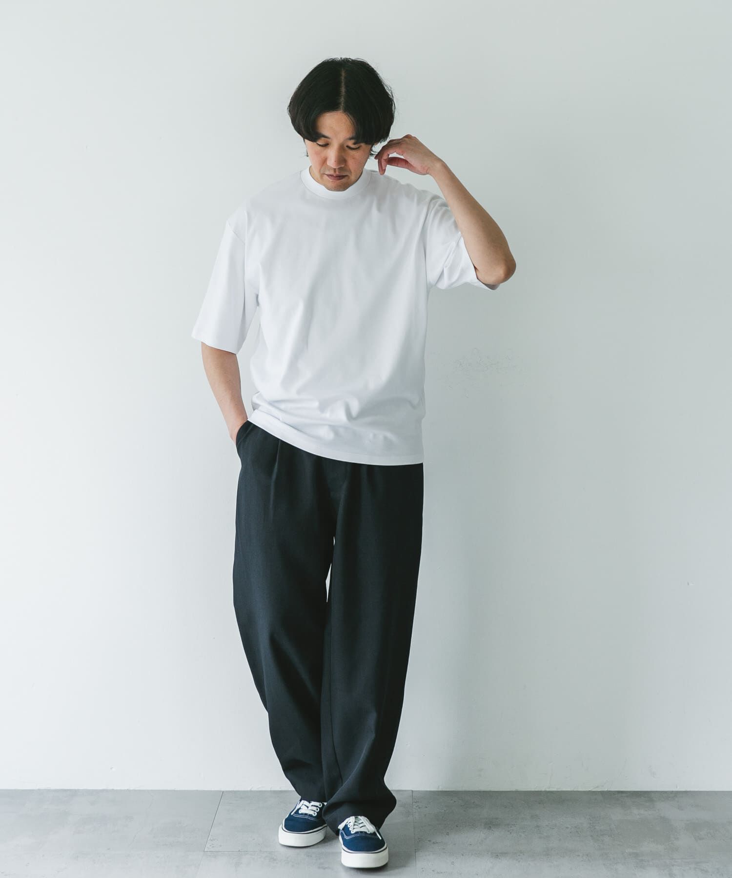 URBAN RESEARCH DOORS「『UR TECH』防汚ワイドテーパードTシャツ」|Tシャツ・カットソー|