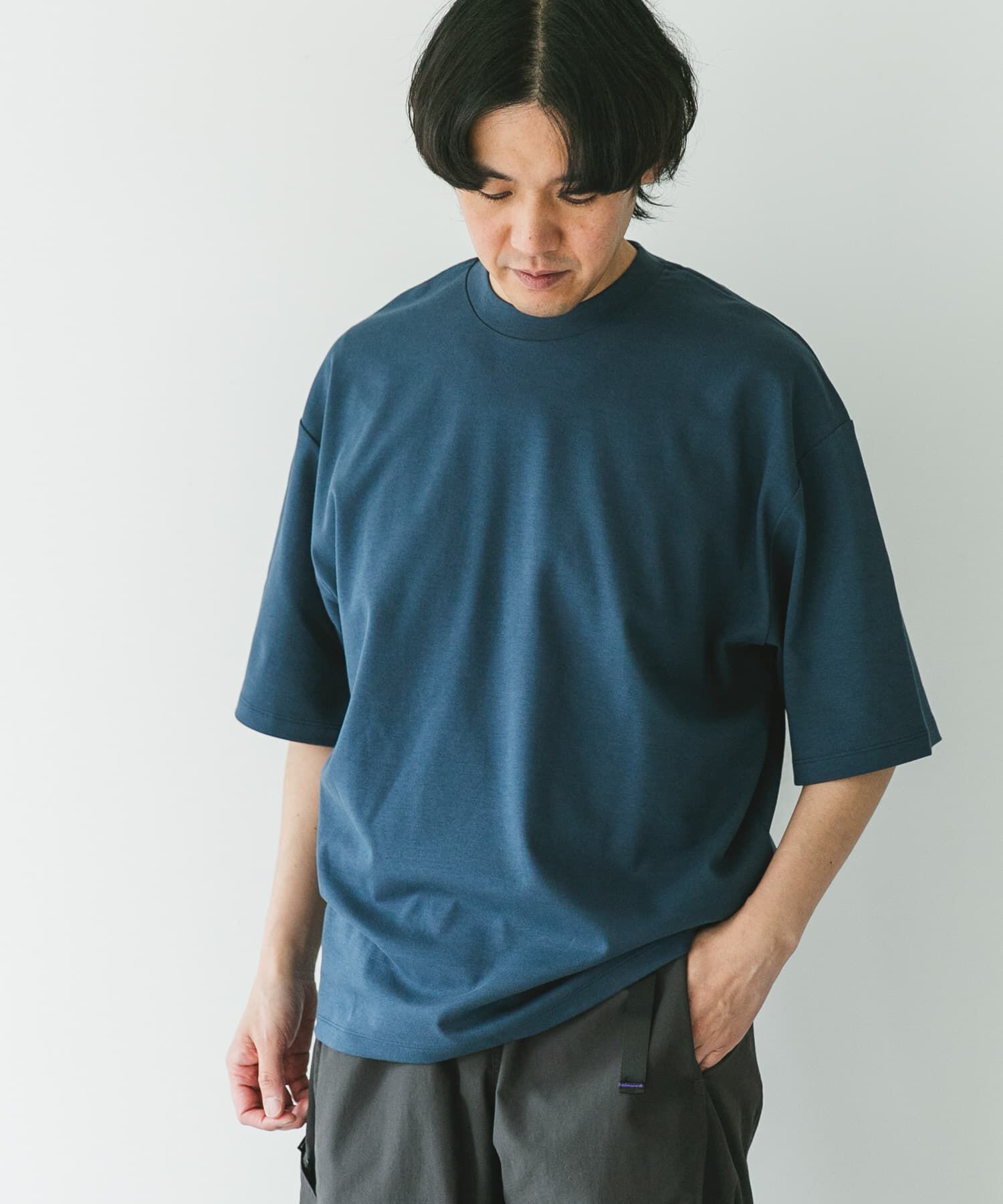 URBAN RESEARCH DOORS「『UR TECH』防汚ワイドテーパードTシャツ」|Tシャツ・カットソー|ブルー