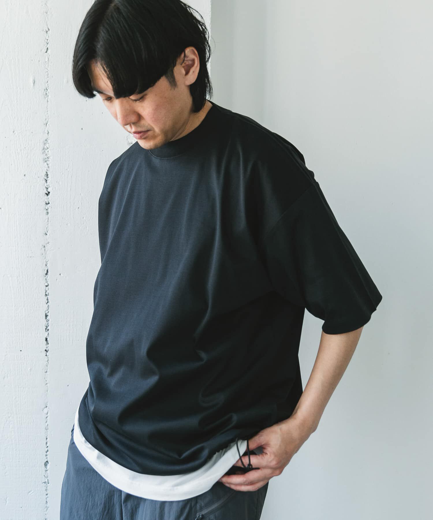 URBAN RESEARCH DOORS「『仁村紗和さん着用』『UR TECH』サマシェア ドロストTシャツ」|Tシャツ・カットソー|