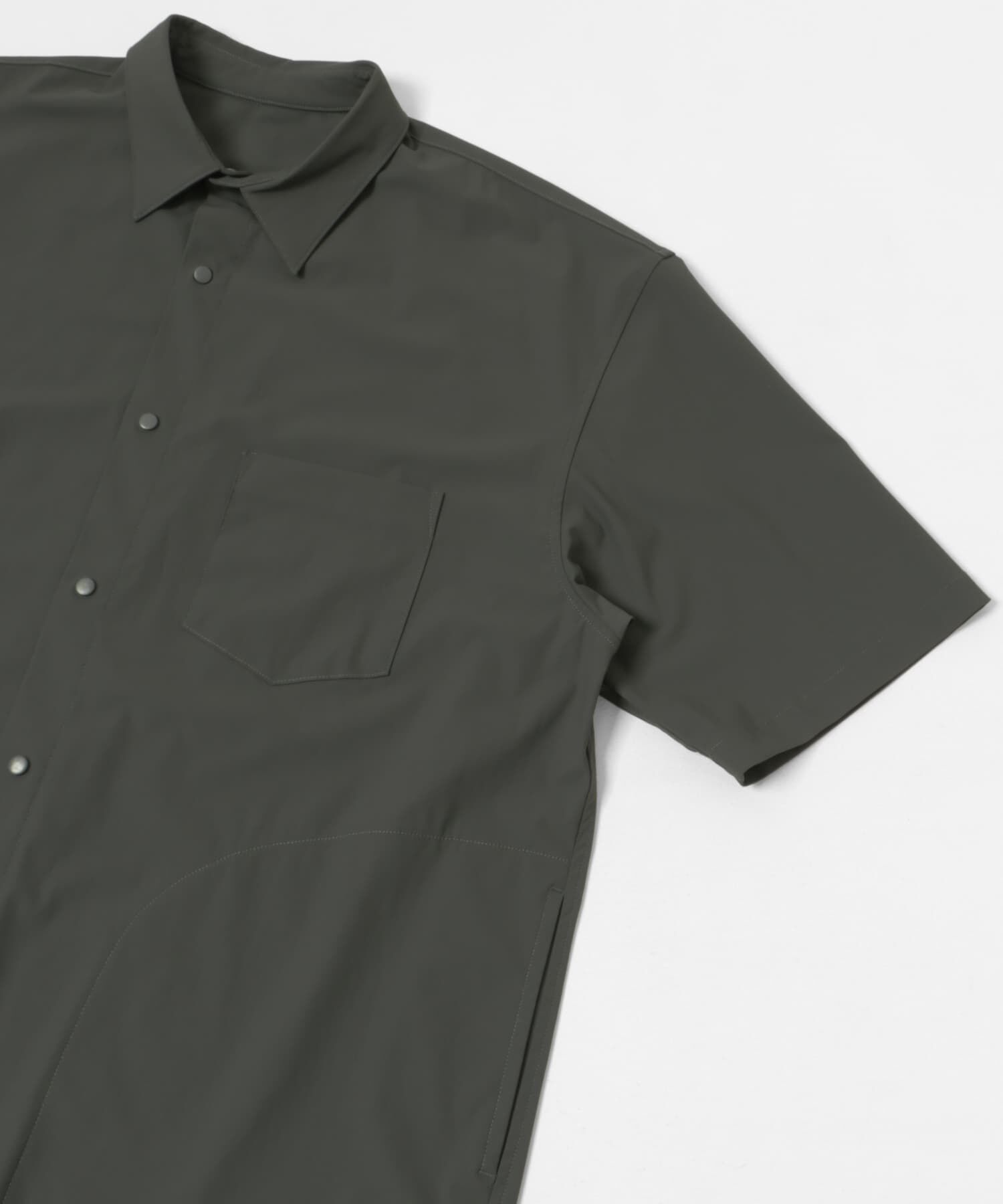 URBAN RESEARCH「FREEZY SNAP SHIRTS」|シャツ・ブラウス|