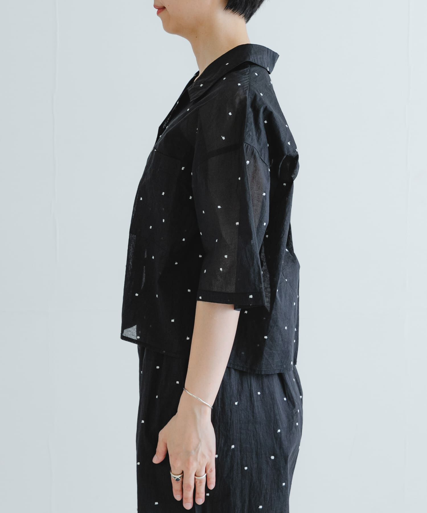 URBAN RESEARCH「new basic　オーガンジードットオープンカラーシャツ」|シャツ・ブラウス|