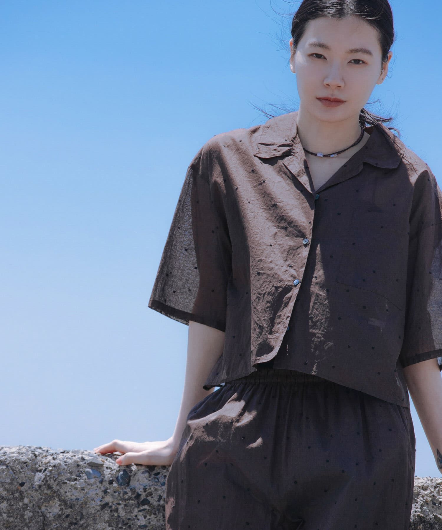 URBAN RESEARCH「new basic　オーガンジードットオープンカラーシャツ」|シャツ・ブラウス|ブラウン