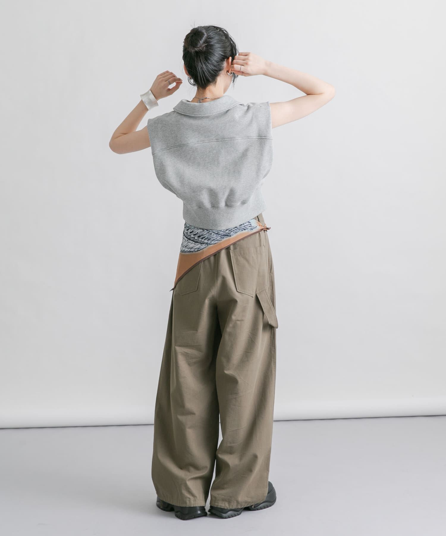  「ショルダータックZIPスウェット」|スウェット・ジャージ|