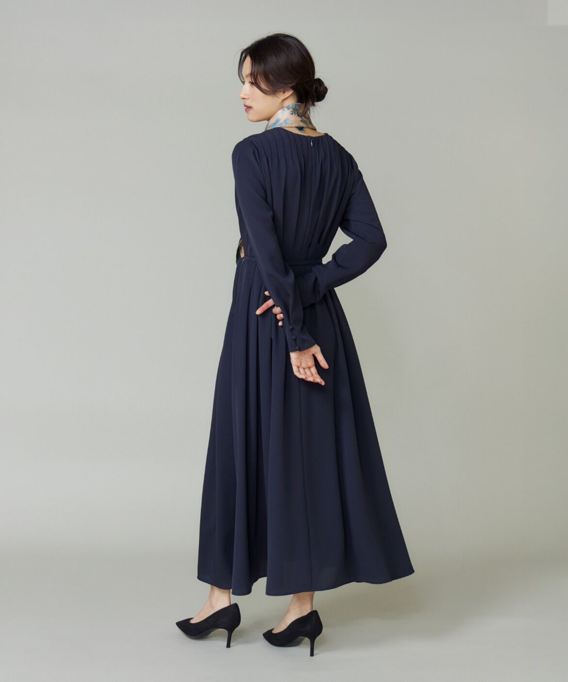 FAVORITE SUKINAMONO「Classical Dahlia Scarfスカーフ《Tapis Noir》」|ストール|