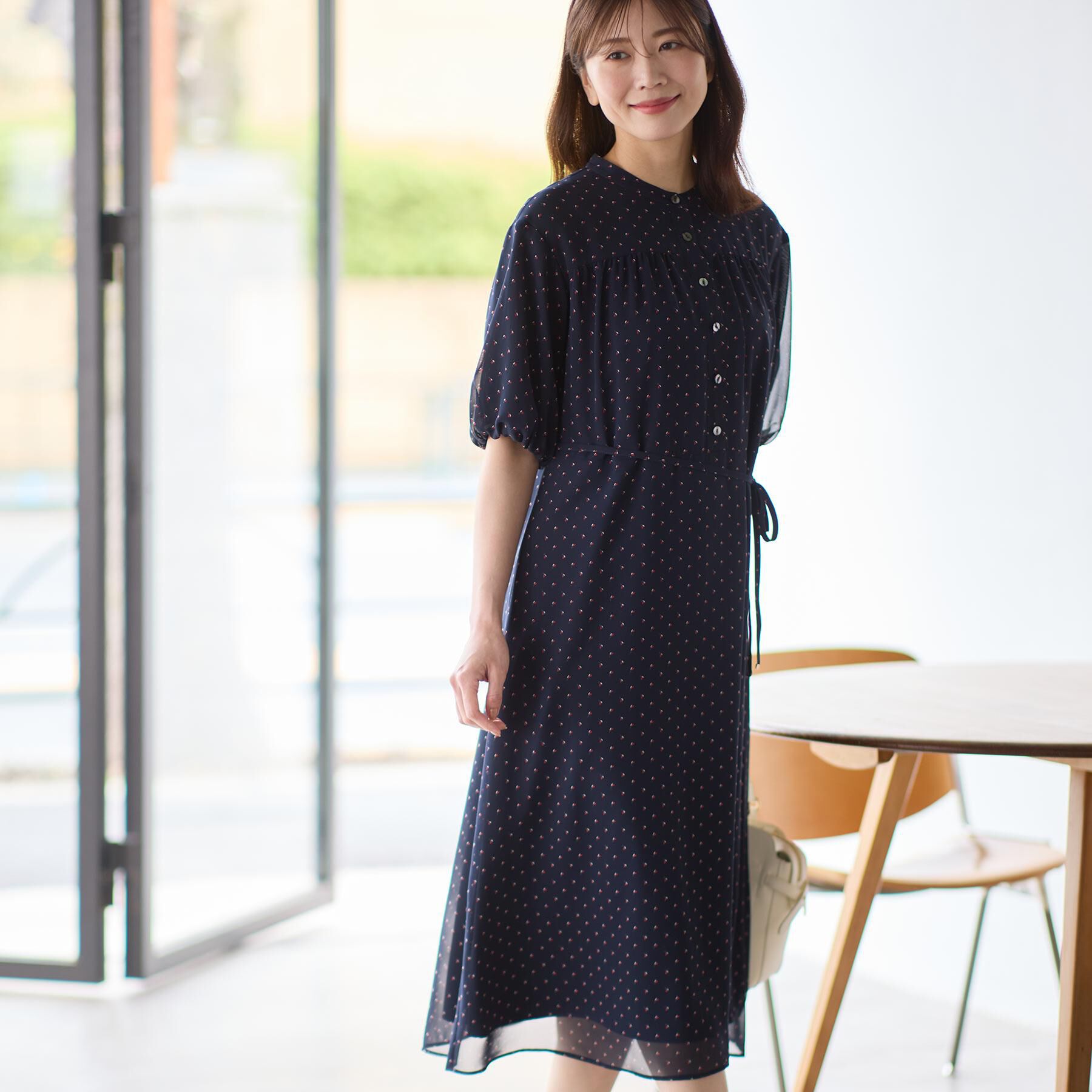 Reflect「【夏SALE／WEB先行カラーあり／リボン取り外し可／マシンウォッシュ可】コツキ柄プリントワンピース」|ワンピース|ネイビー(194)