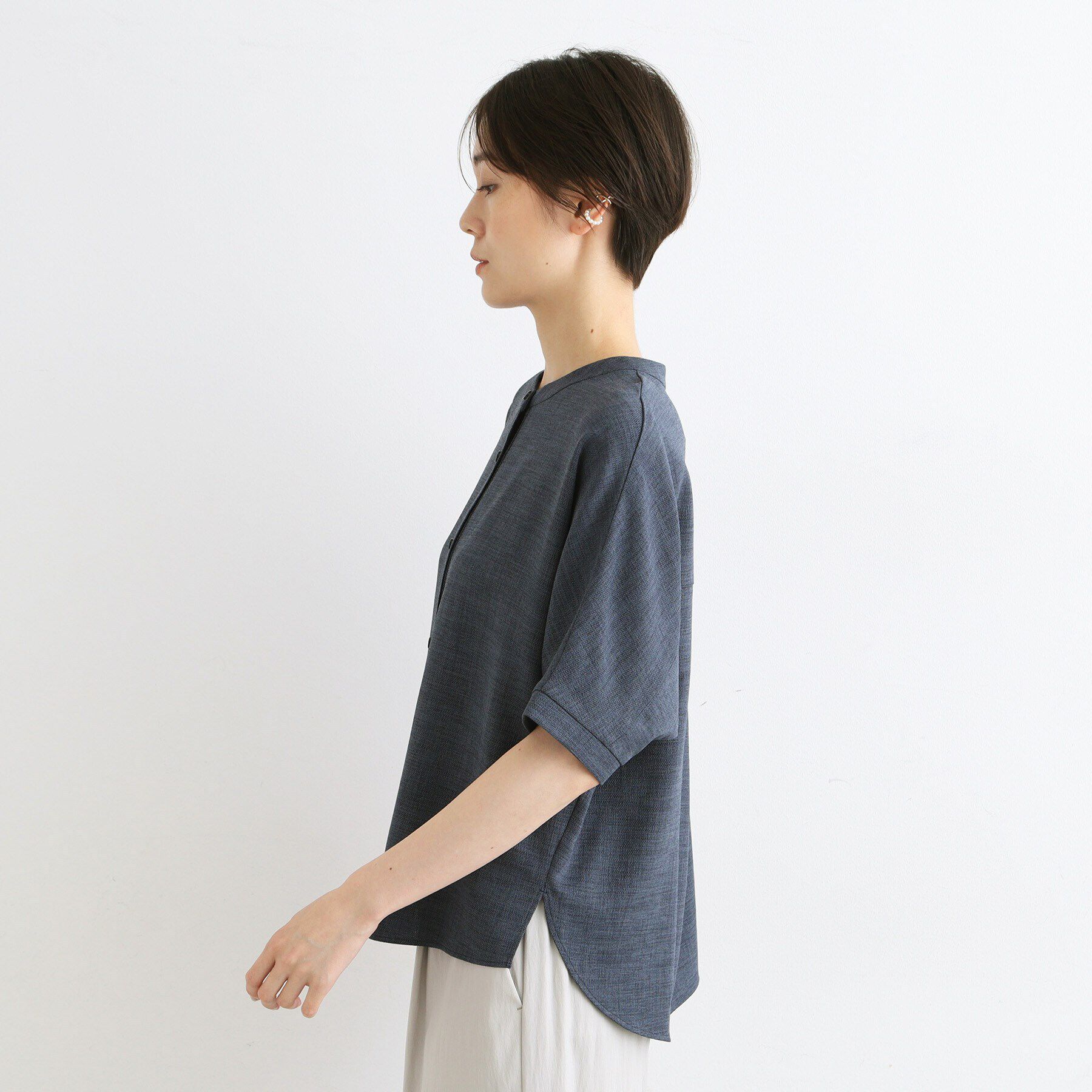 INDIVI「【洗える／UVケア／SETUP可能】麻調ドルマンブラウス」|シャツ・ブラウス|