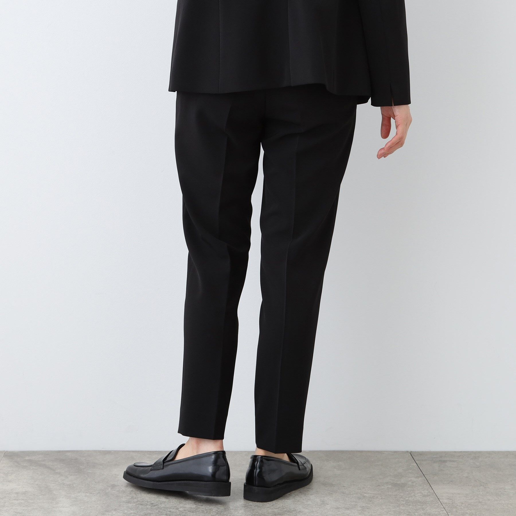 INDIVI「【洗える／UVケア／スーツ】ストレッチタックテーパードパンツ」|その他|