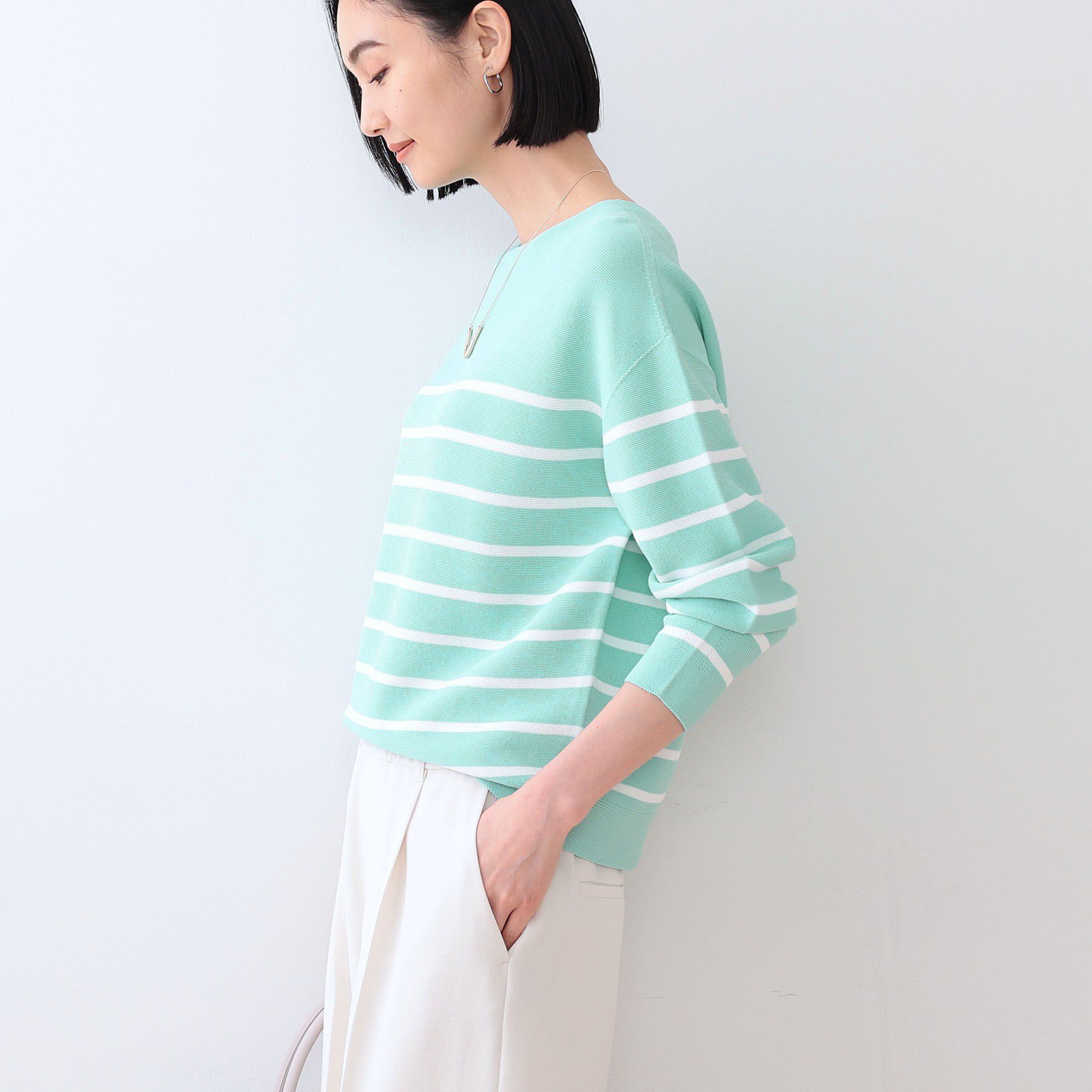 INDIVI「【洗える／無縫製／6色展開】袖フォルム ボートネックニット」|ニット・セーター|