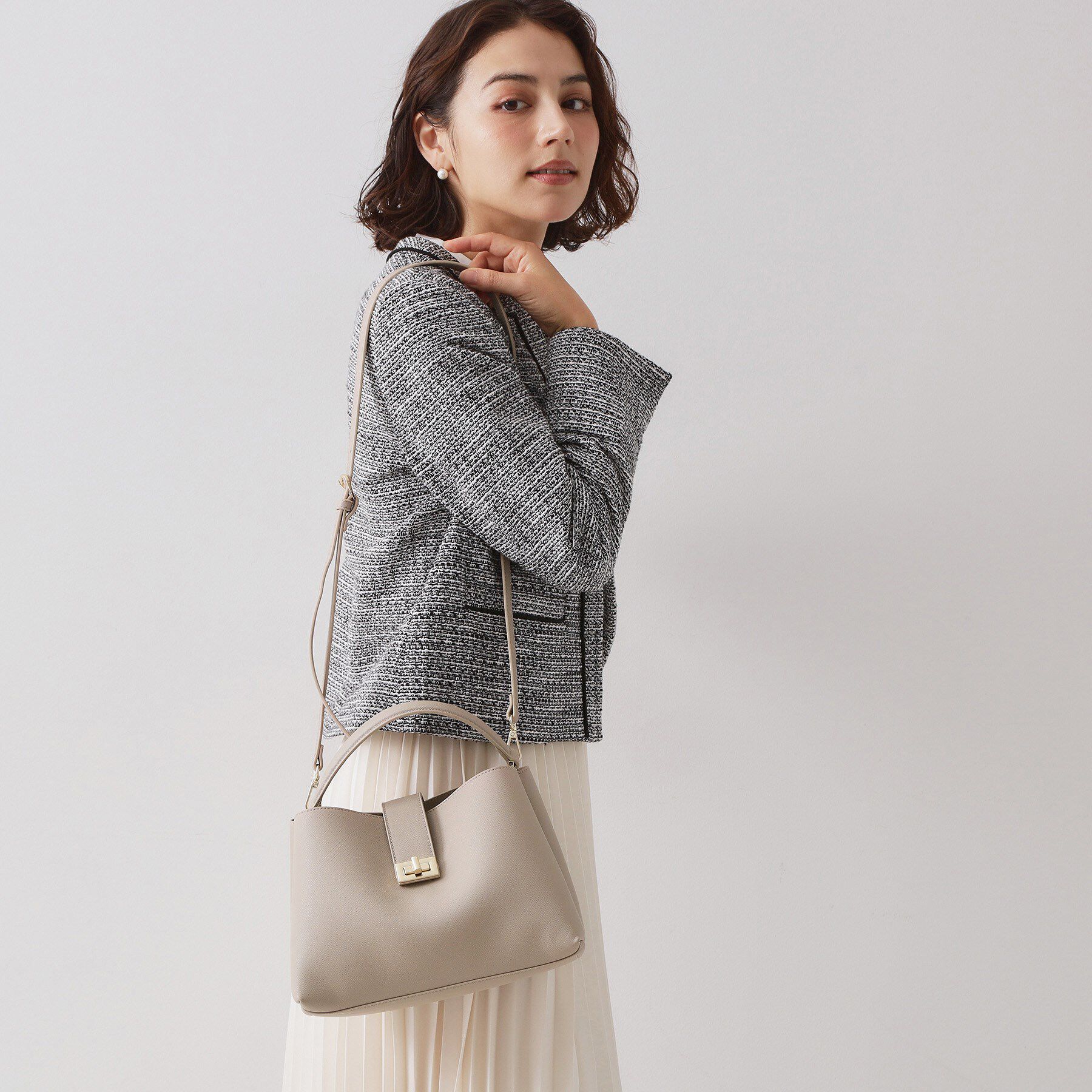 OPAQUE.CLIP「【2WAY】サフィアーノ調ミドルワンハンドルバッグ」|ハンドバッグ|