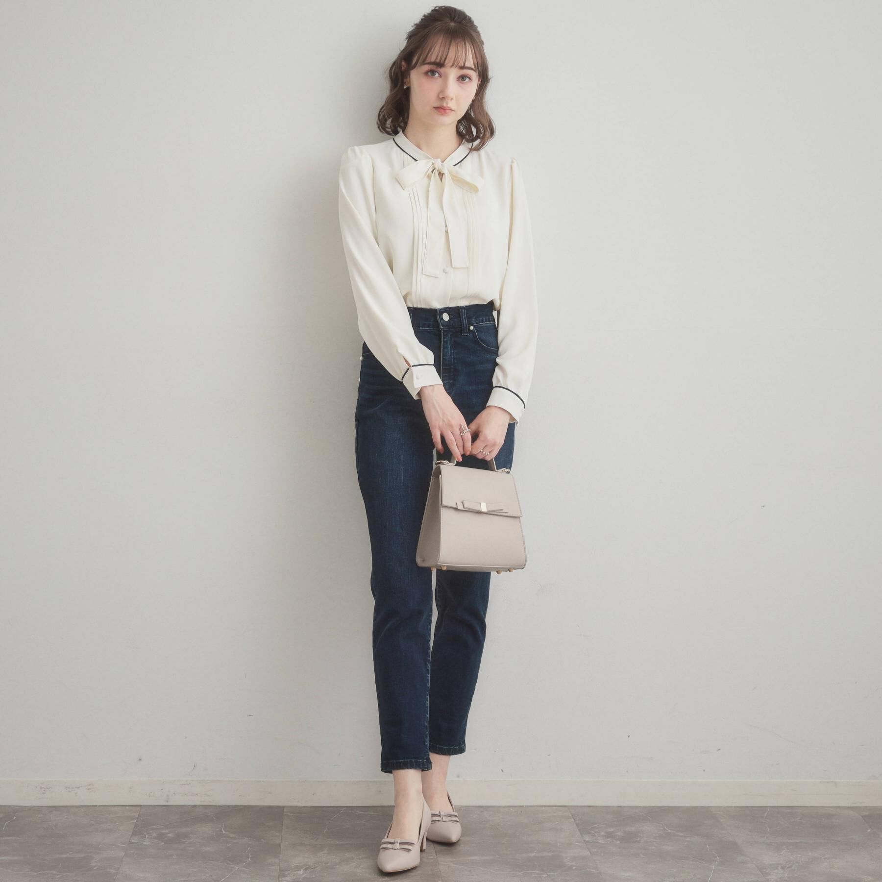 Couture broach「【ハレの日・通勤】配色タックタイブラウス」|シャツ・ブラウス|