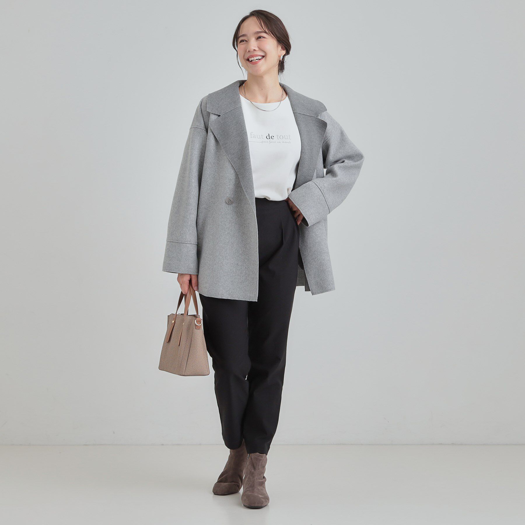 SHOO･LA･RUE「【洗濯機可/S-LL】大人が着やすい小さめロゴ 刺繍ロンT」|Tシャツ・カットソー|