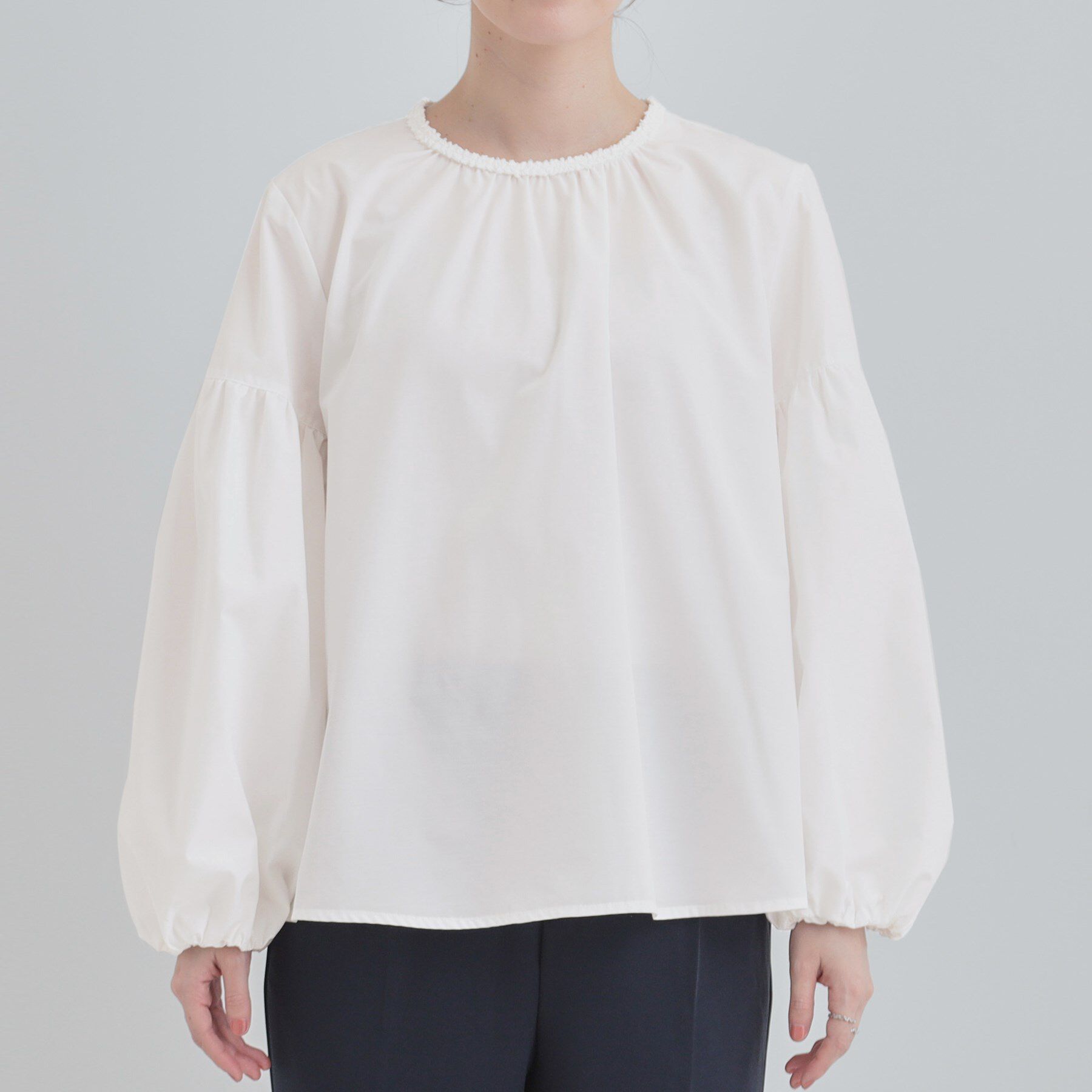 SHOO･LA･RUE「【洗濯機可/S-LL】ジレスタイルに ぽわん袖ブラウス」|シャツ・ブラウス|