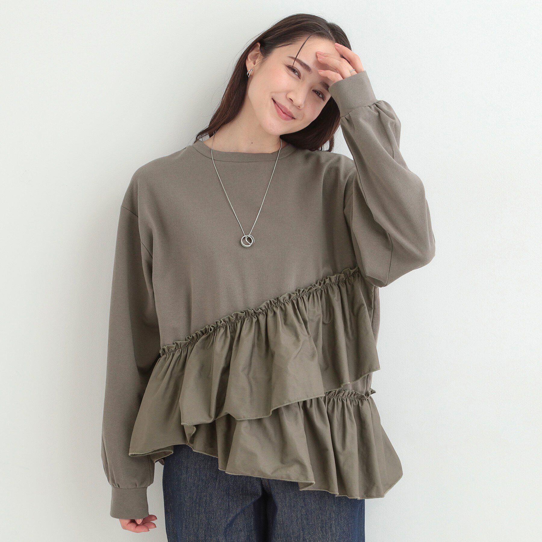 SHOO･LA･RUE「【洗濯機可】ほんのり甘い アシンメトリーフリルの上品トップス」|パーカー|