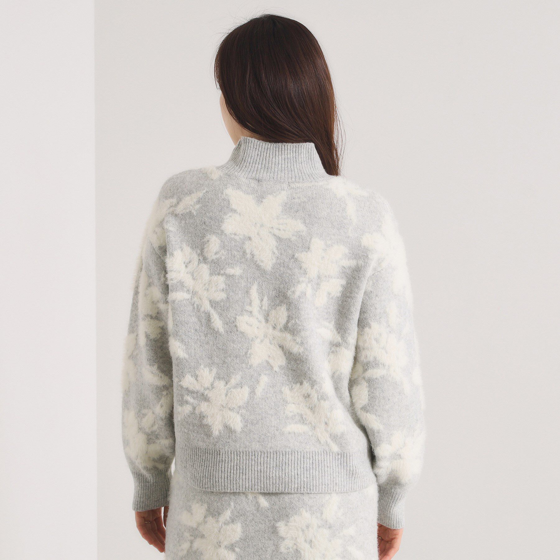 ITS&rsquo;DEMO「【手洗い可／セットアップ可】花柄フェザージャカードニット」|ニット・セーター|