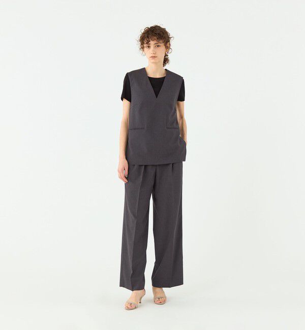 TOMORROWLAND collection「エクストラファインポリエステルトロピカル Vネックトップス」|プルオーバー|