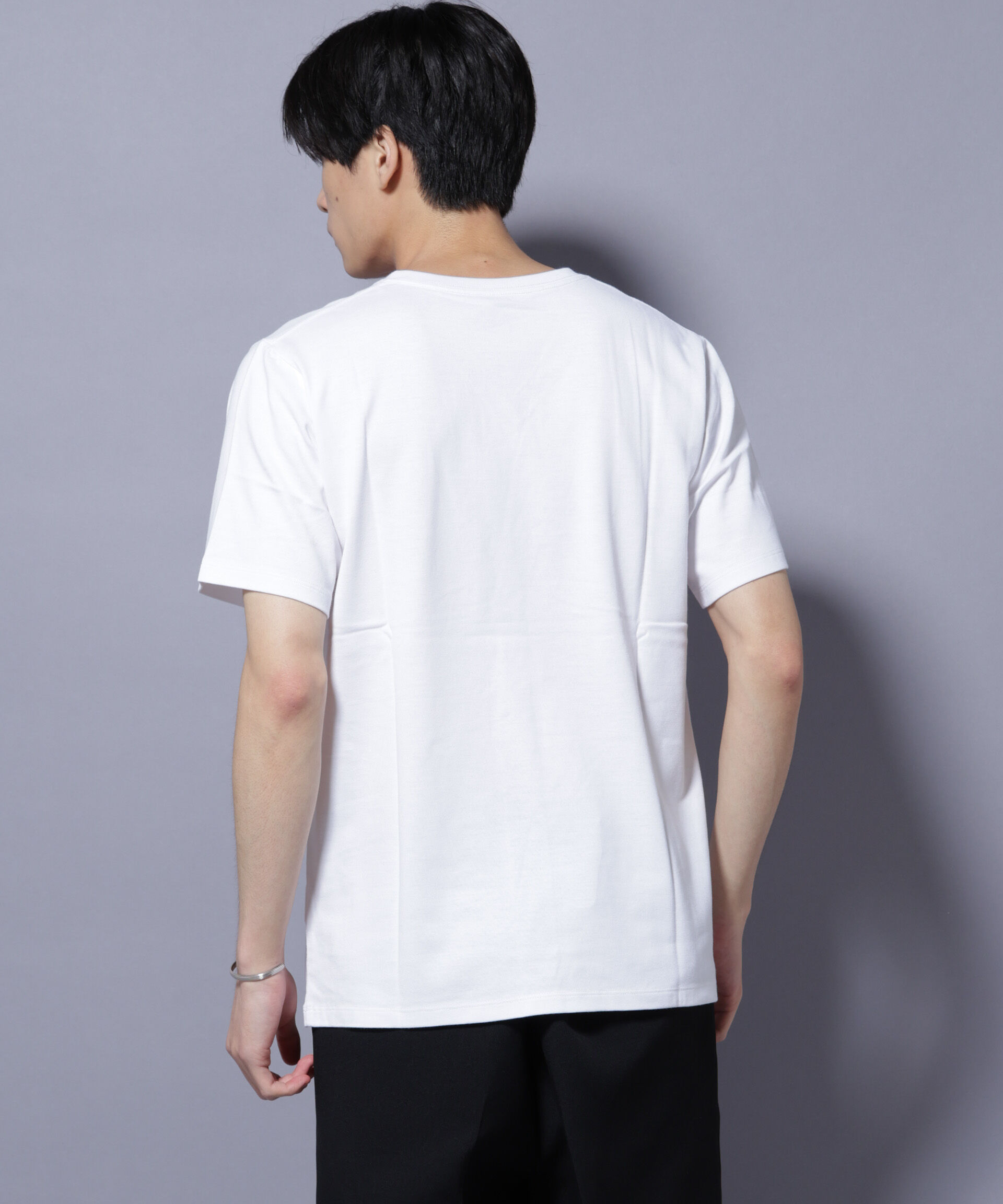 nano･universe「WEB限定/Anti Soaked(R) 汗染み防止 Vネック レギュラーシルエットTシャツ」|Tシャツ・カットソー|