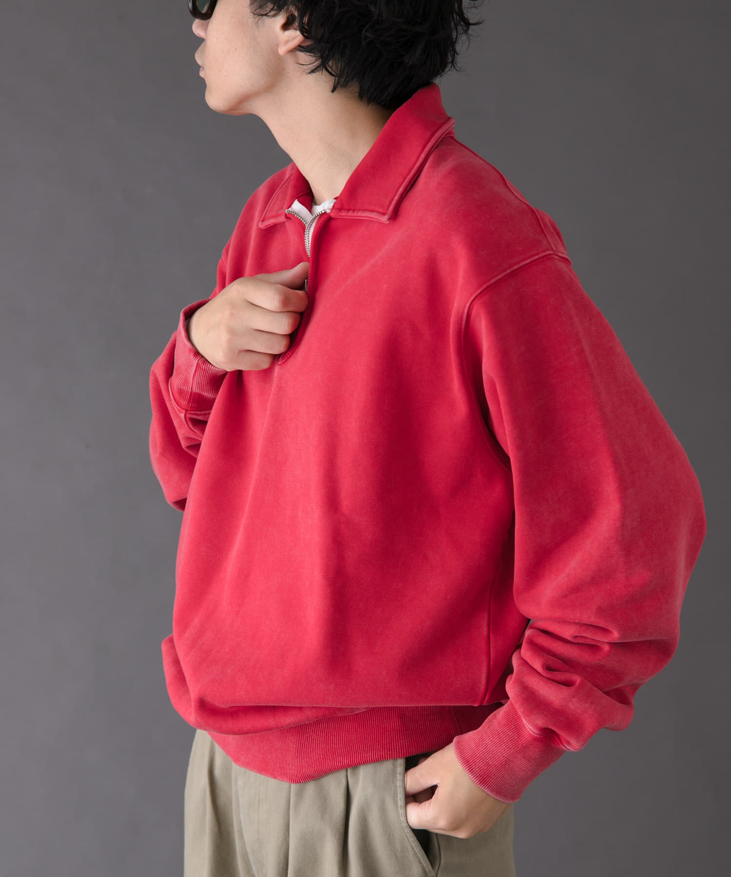 URBAN RESEARCH DOORS「FORK&SPOON　サンブリーチハーフジップスウェット」|スウェット・ジャージ|レッド