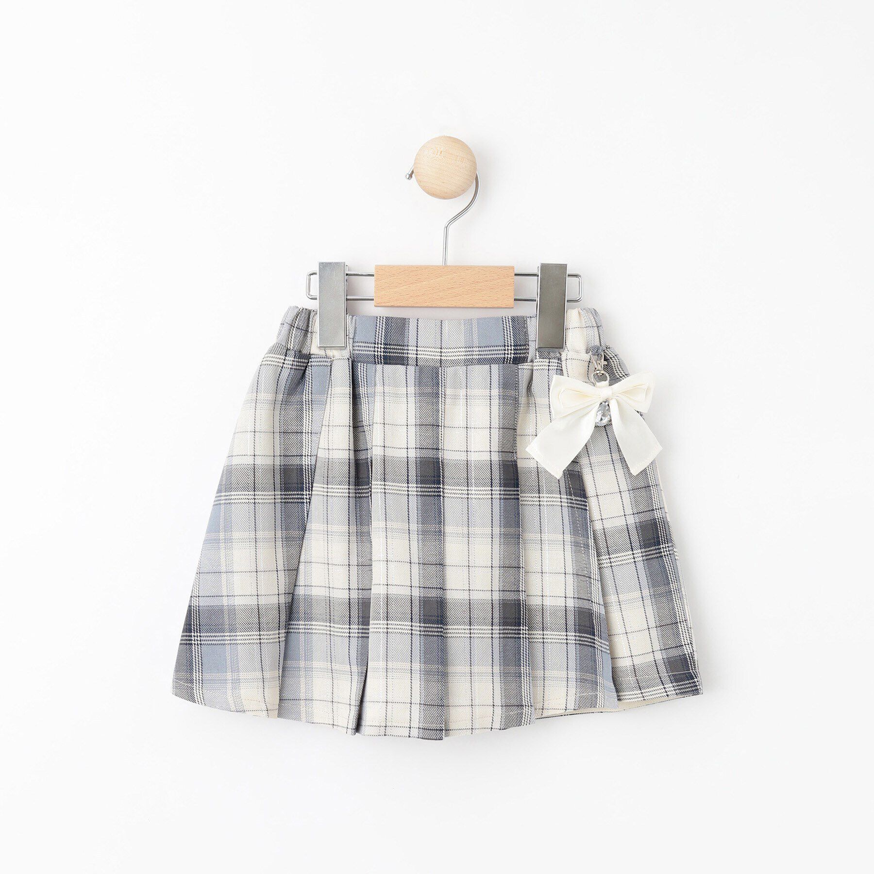SHOO･LA･RUE「【110-140cm】チャーム付きチェックプリーツスカパン」|スカート|グレー(312)