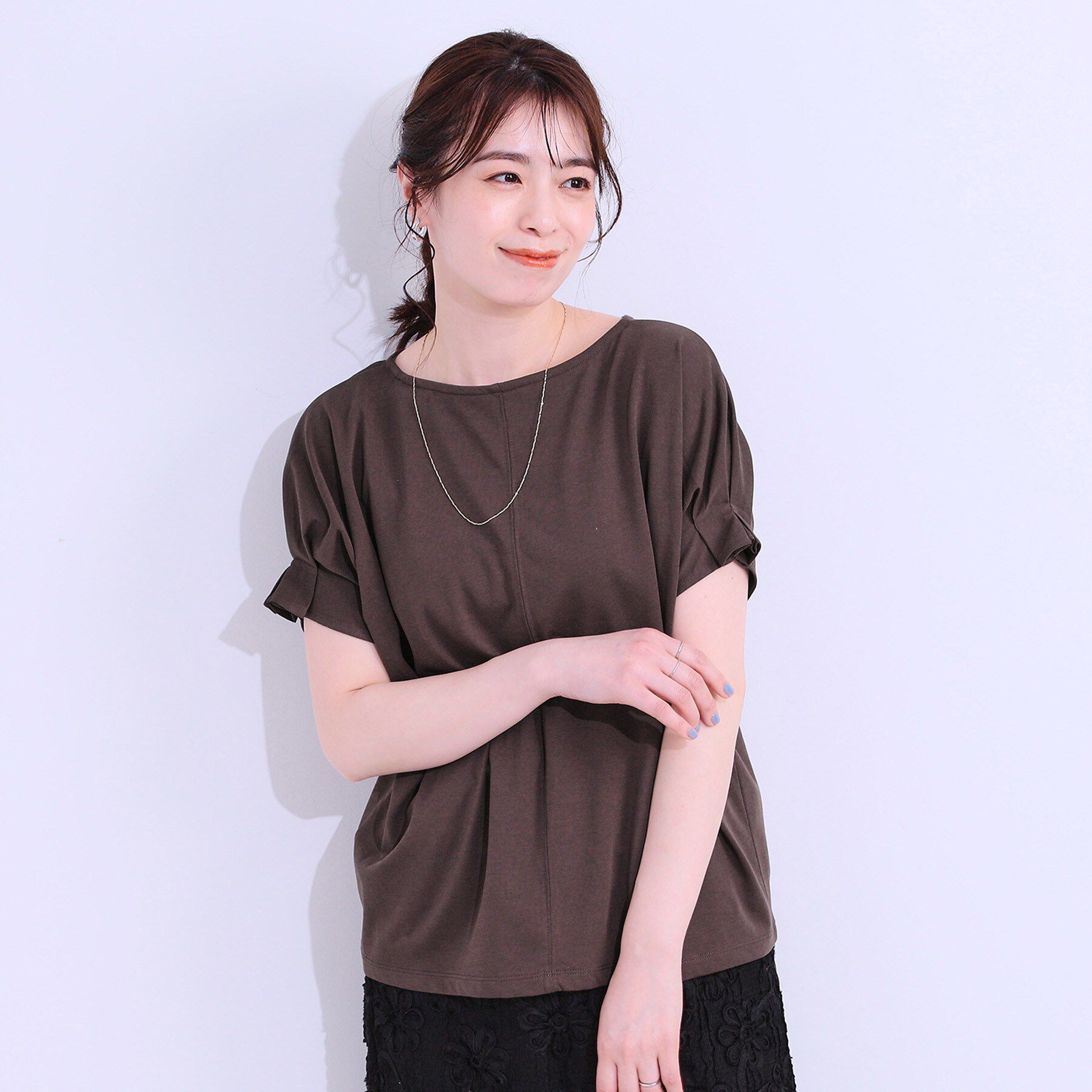 SHOO･LA･RUE「【S-LL/UV/プチプラ】お袖タックで好印象 デザインTシャツ」|Tシャツ・カットソー|