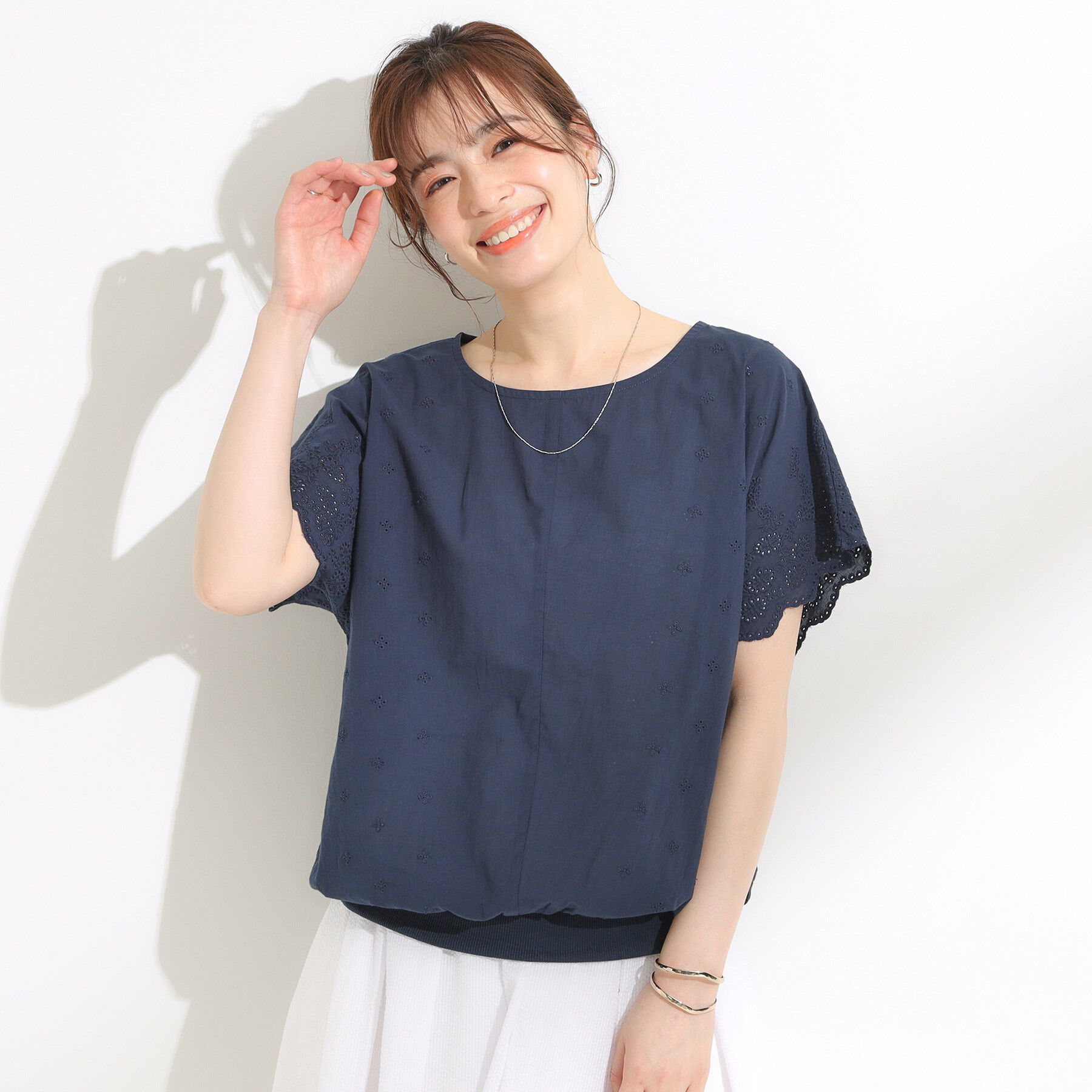 SHOO･LA･RUE「スカラップ刺繍レースが目を惹く ドルマントップス」|Tシャツ・カットソー|