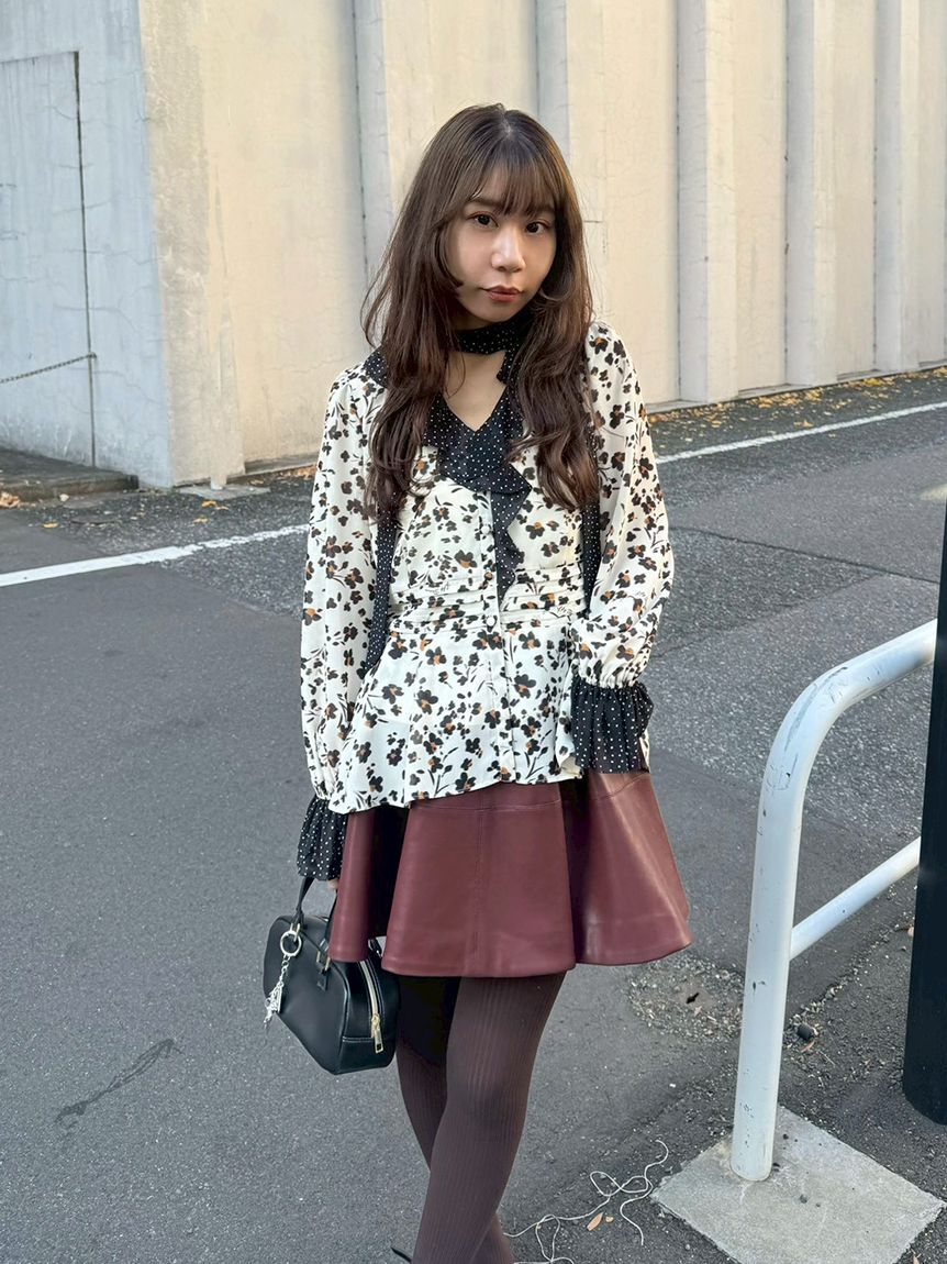 LILY BROWN「バイカラーフラワープリントボウタイブラウス」|シャツ・ブラウス|