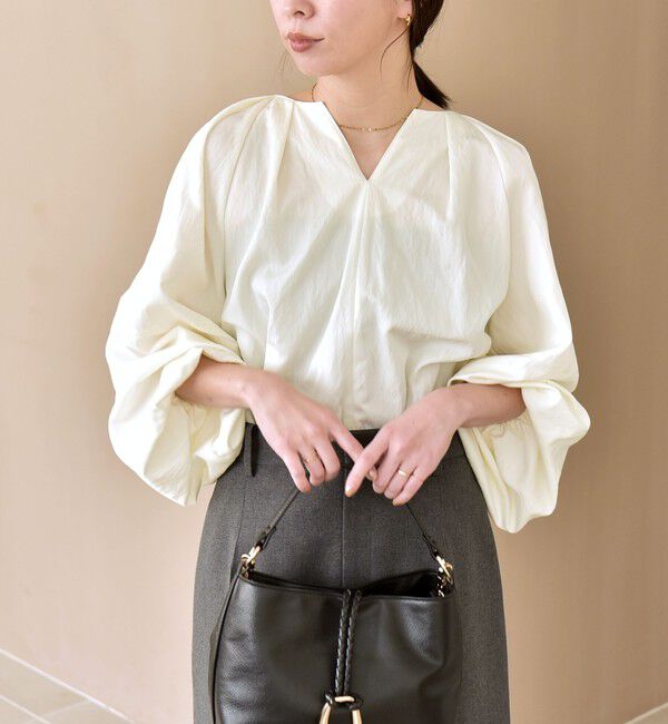 quaranciel「quaranciel:〈洗濯機可能〉ツイル スキッパー ボリュームスリーブ ブラウス」|シャツ・ブラウス|